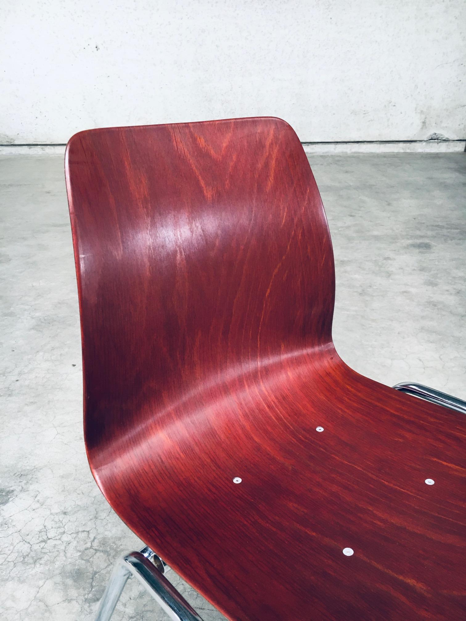 Midcentury Design Stacking Chairs by Elmar Flötotto for Pagholz, 1960's Germany For Sale 5