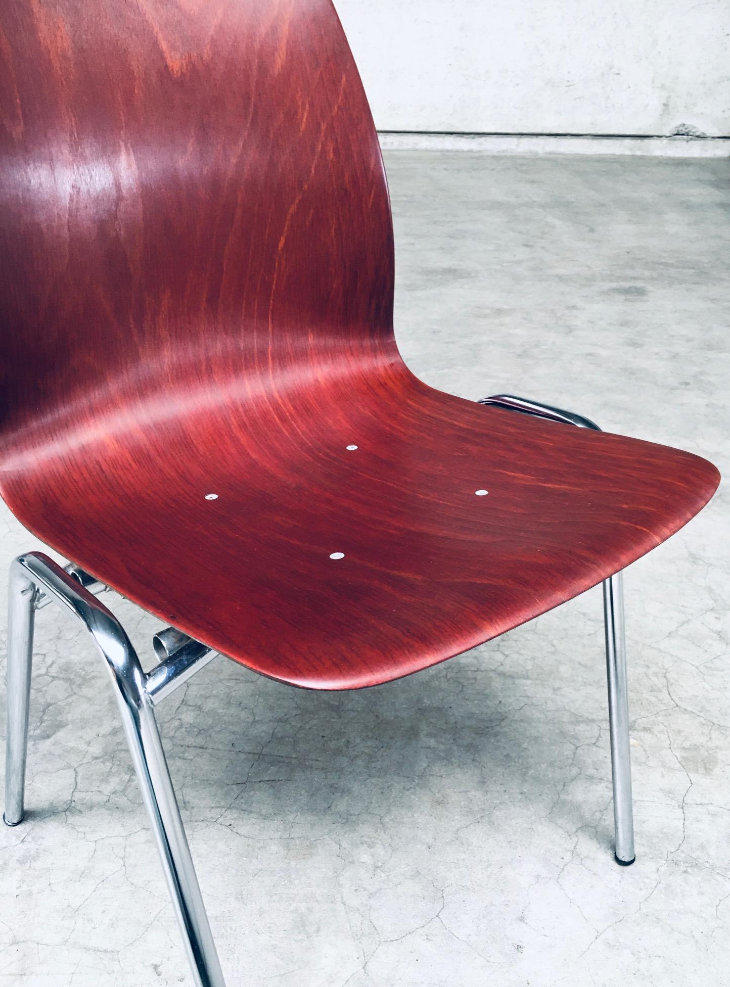 Midcentury Design Stacking Chairs by Elmar Flötotto for Pagholz, 1960's Germany For Sale 6