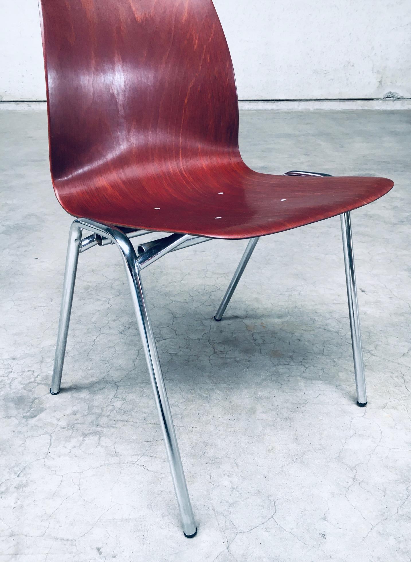Midcentury Design Stacking Chairs by Elmar Flötotto for Pagholz, 1960's Germany For Sale 8