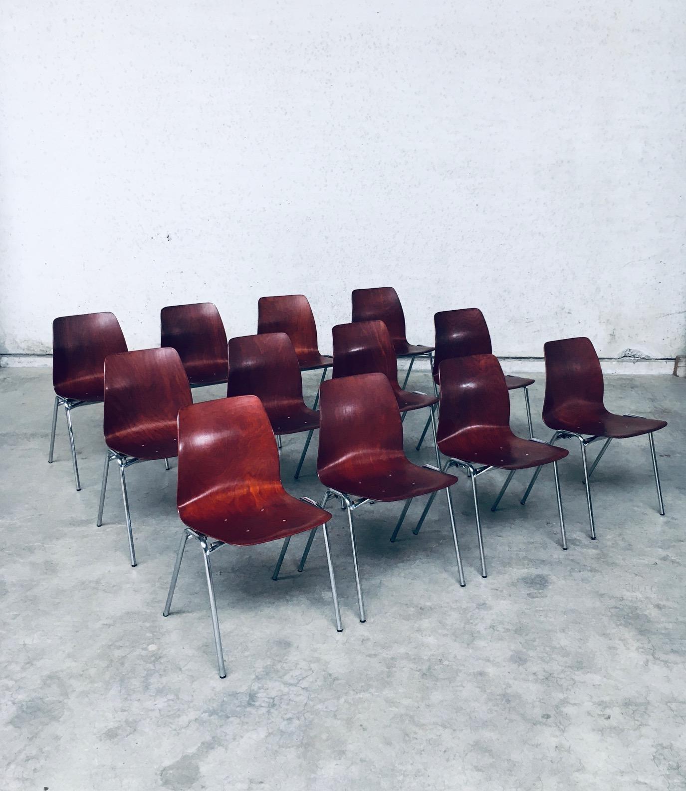 Vintage Midcentury Modern German Design Stacking Chairs by Elmar Flötotto for Pagholz. Made in Germany, 1960's / 70's period. Set of 12 chairs which can be stacked in one stack.  Pagwood / Molded Plywood on chromed steel frame. They all have new