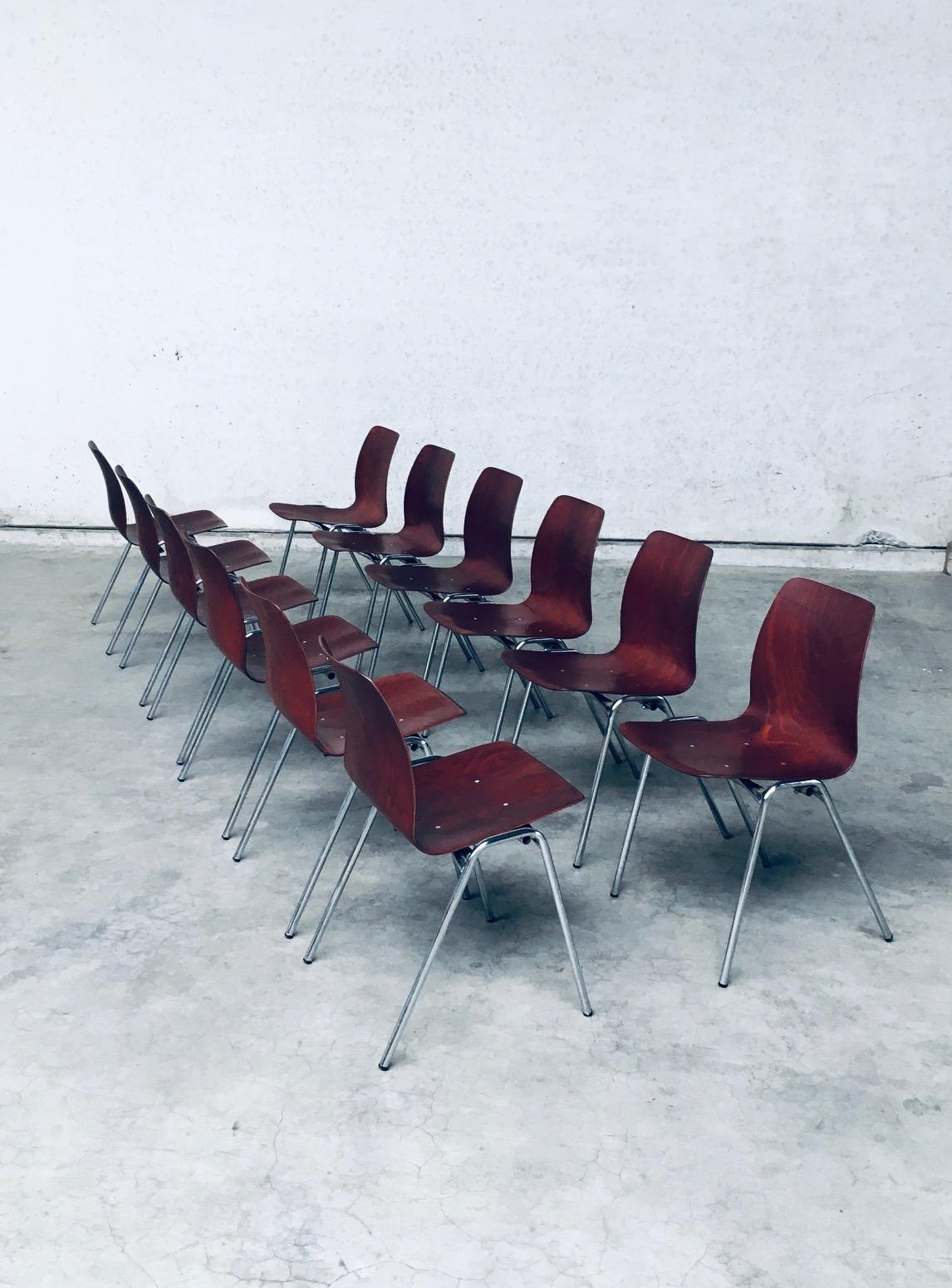 Mid-Century Modern Midcentury Design Stacking Chairs by Elmar Flötotto for Pagholz, 1960's Germany For Sale
