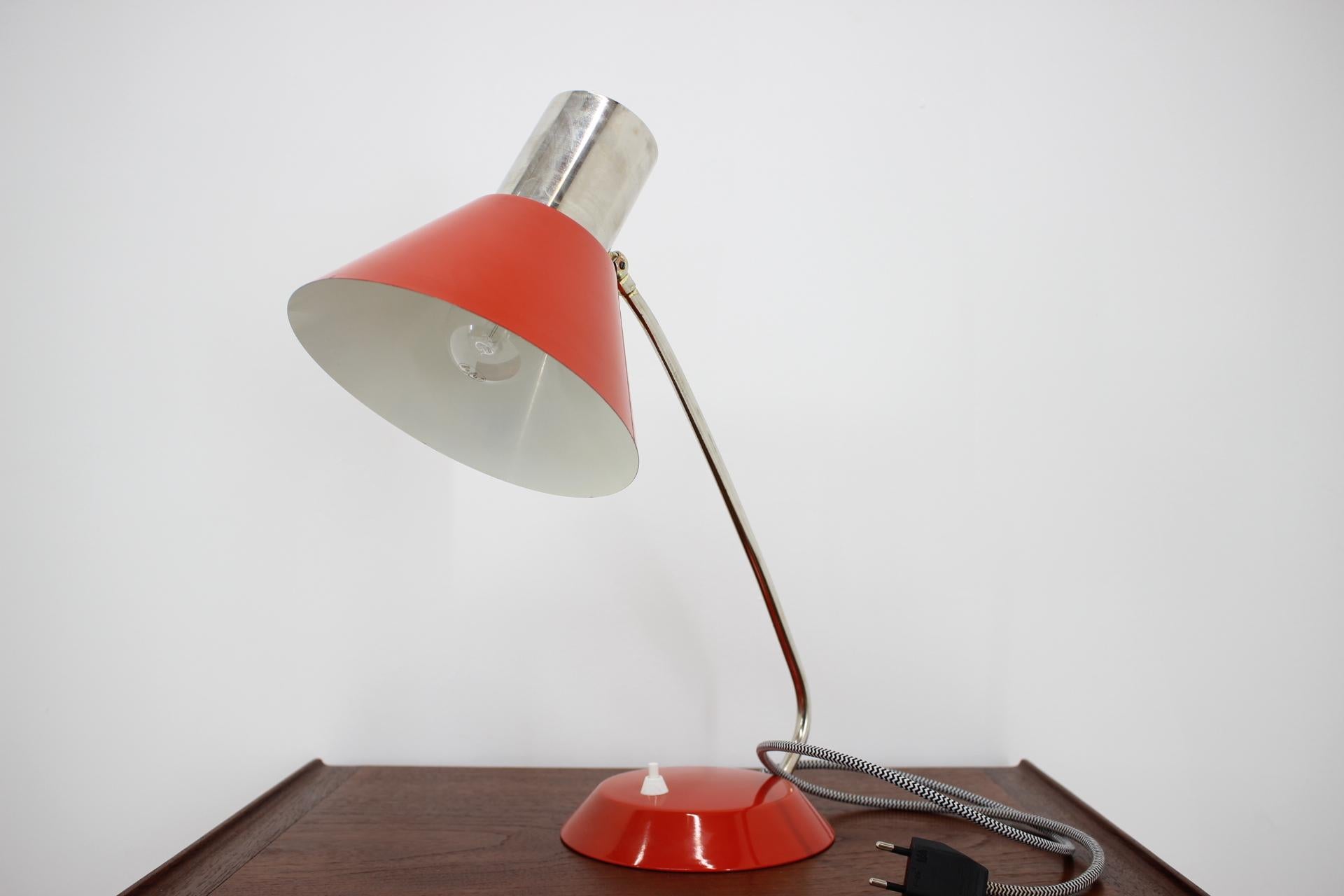 Midcentury Design Table Lamp, Czechoslovakia, 1970s In Good Condition For Sale In Praha, CZ
