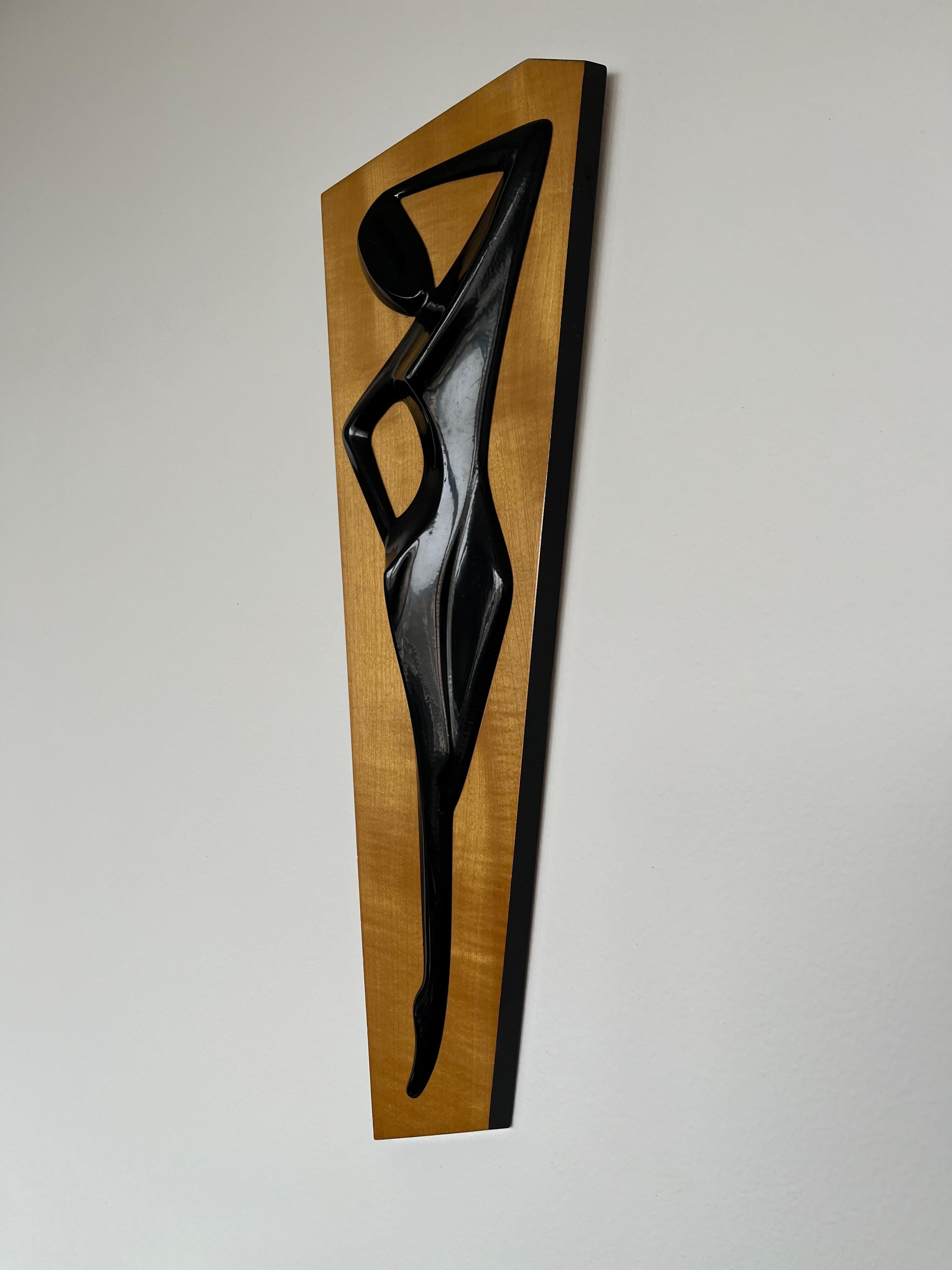 Wandschmuck aus Holz im Mid-Century-Design/Woman, 1960er Jahre – Tschechoslowakei (Moderne der Mitte des Jahrhunderts) im Angebot