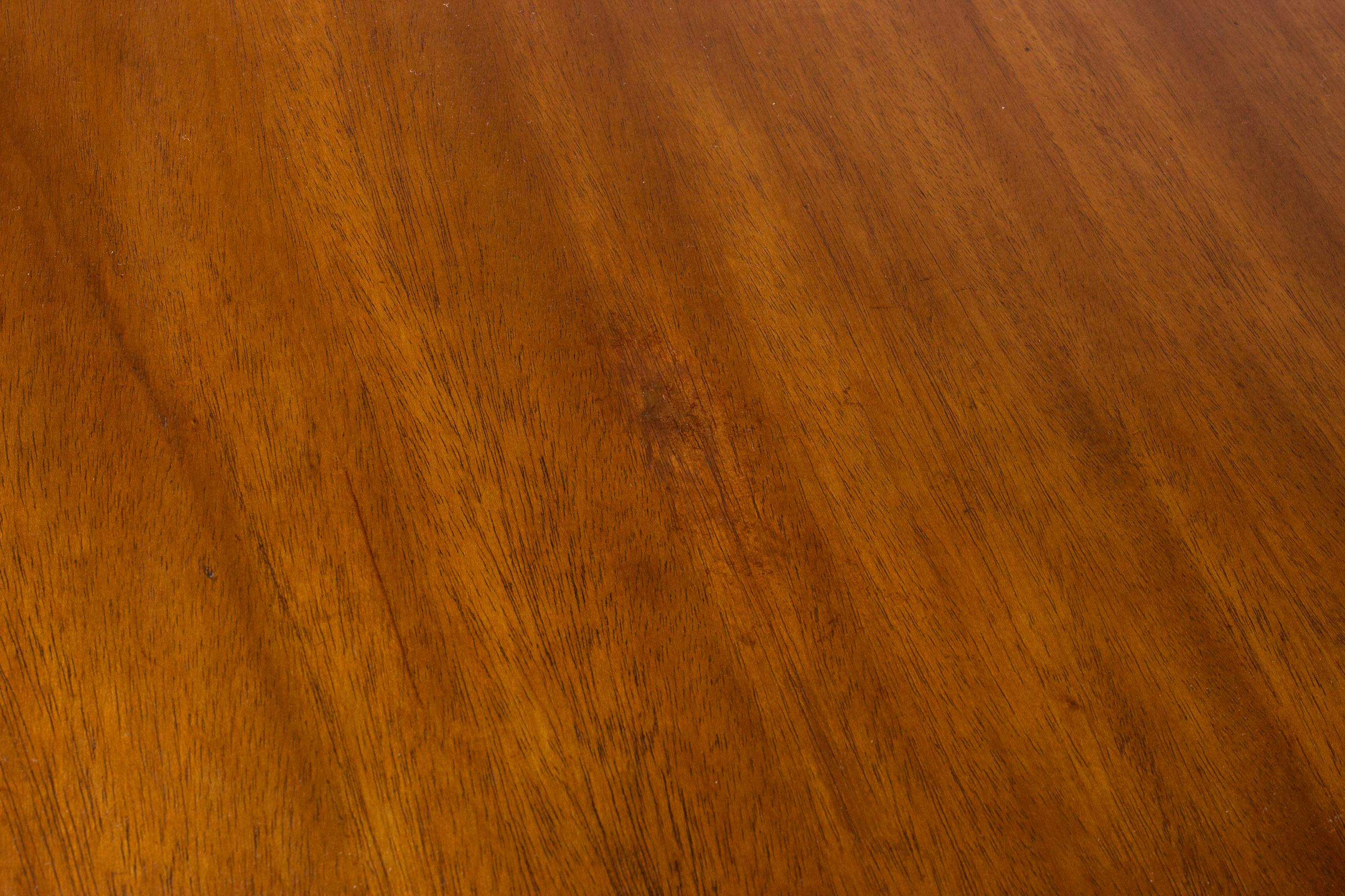 Scrivania del Medioevo di Josef Frank, Svenskt Tenn, Svezia, anni '50 in vendita 5