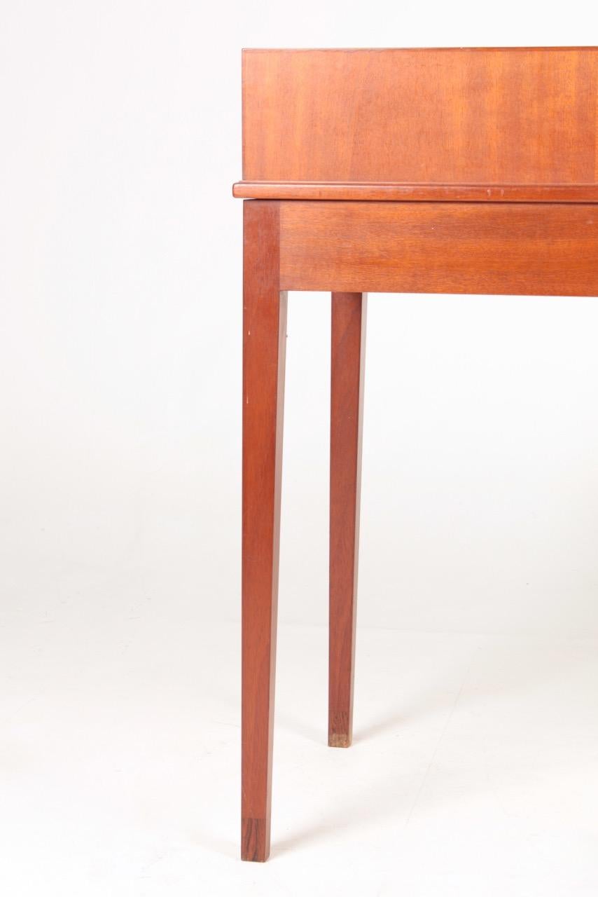Midcentury Desk in Mahogany with Organizer Designed by Ole Wanscher, 1950s 5
