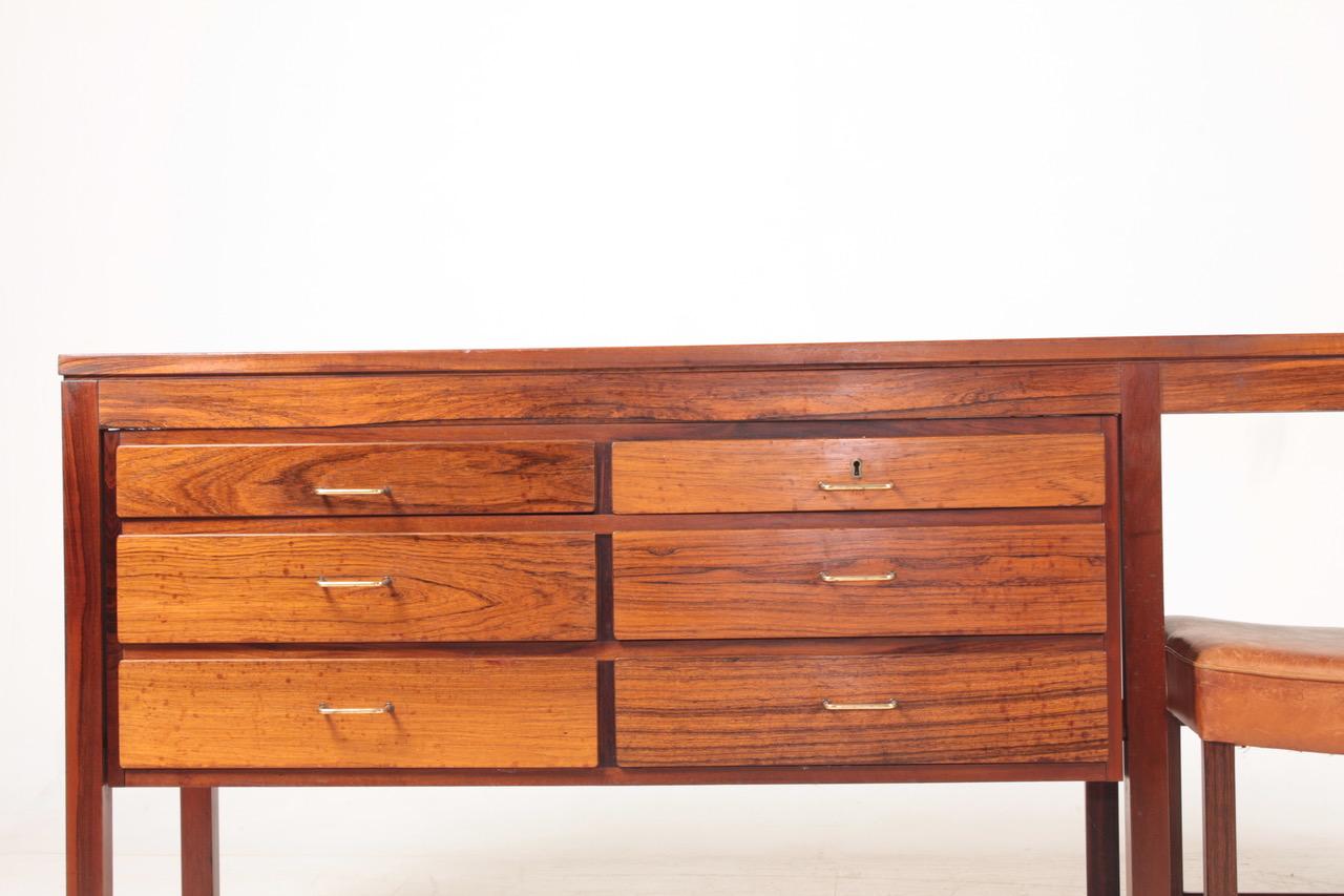 Midcentury Desk in Rosewood and Stool in Patinated Leather, Danish Modern, 1960s In Good Condition For Sale In Lejre, DK