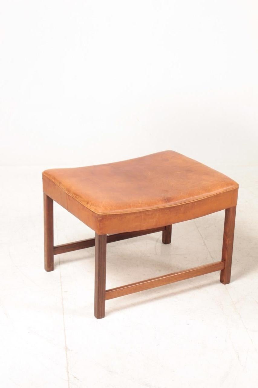 Brass Midcentury Desk in Rosewood and Stool in Patinated Leather, Danish Modern, 1960s For Sale