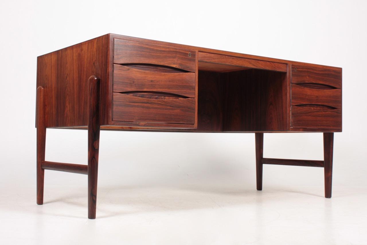 Midcentury Desk in Rosewood, Danish Modern, 1960s In Good Condition In Lejre, DK