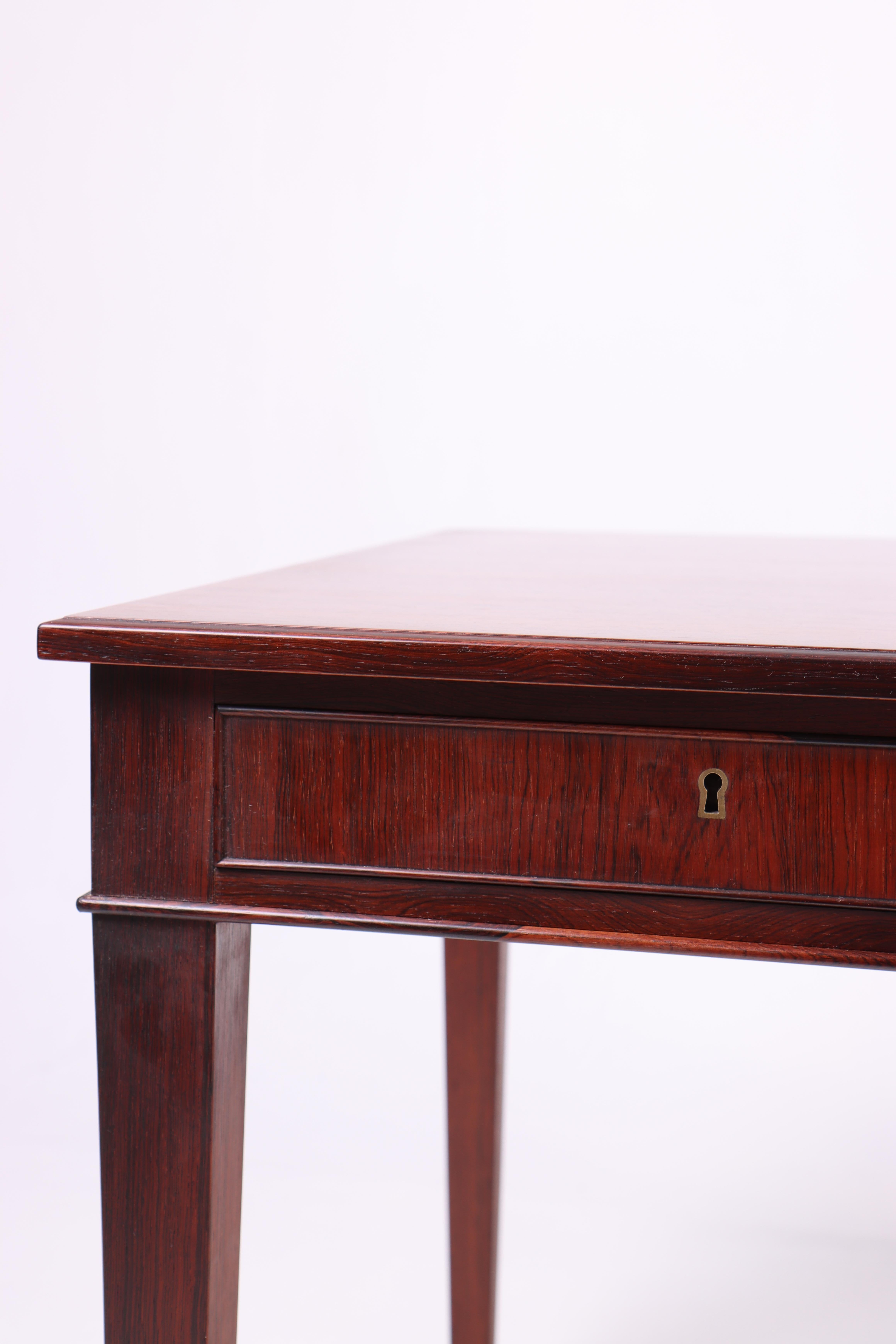 Danish Midcentury Desk in Rosewood Designed by Frits Heningsen, 1950s For Sale