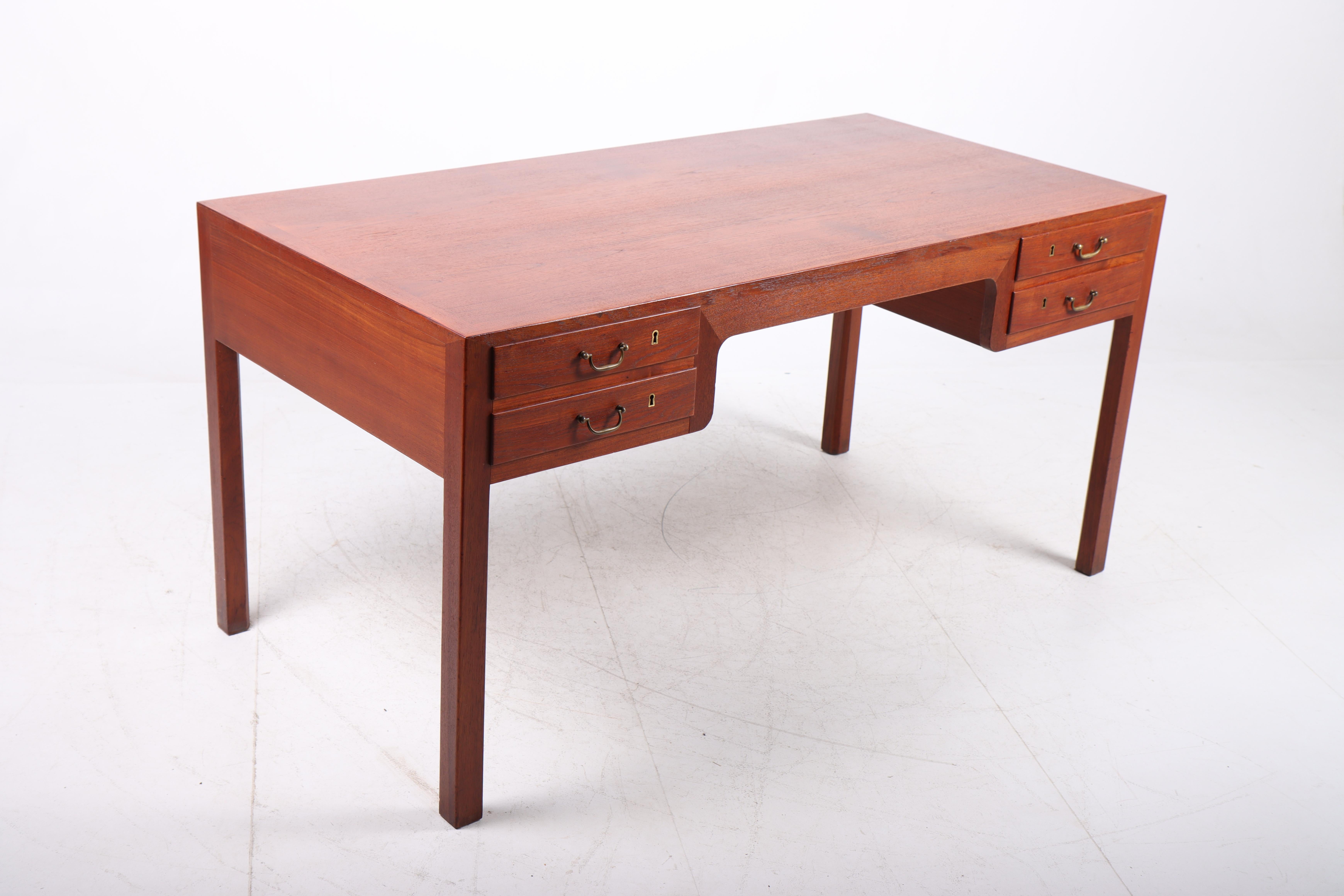 Mid-Century Desk in Teak Designed by Ole Wanscher, 1950s 1