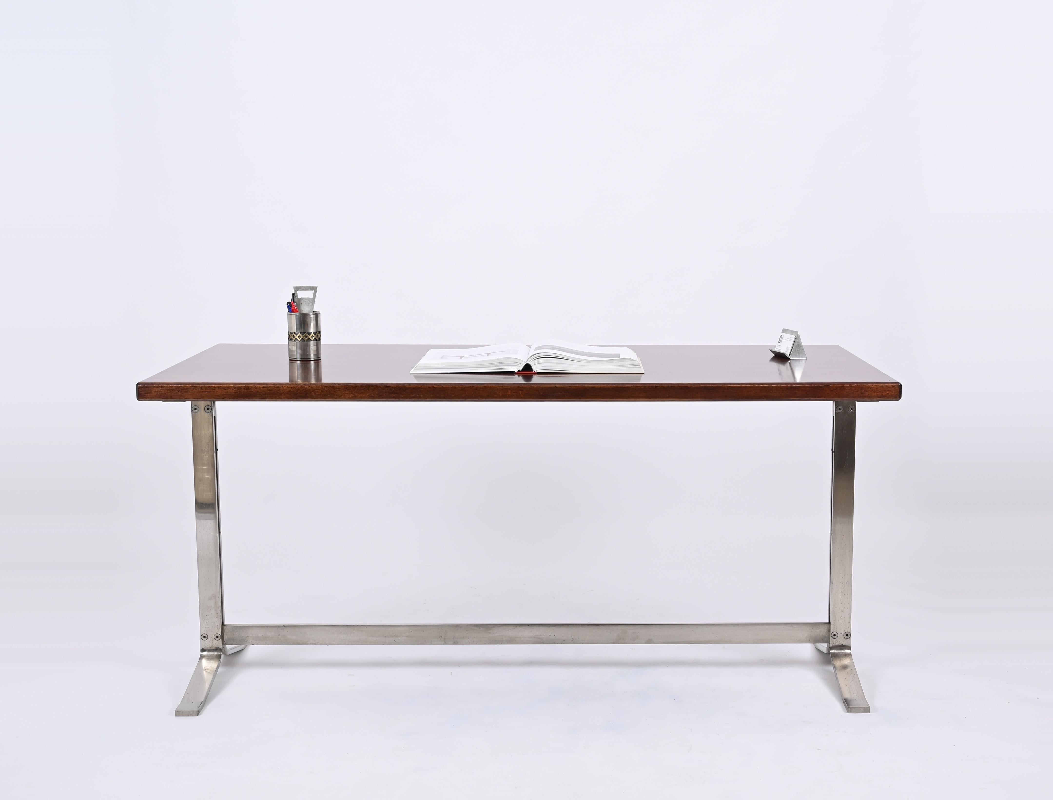 Midcentury Desk in Walnut and Steel by Moscatelli for Formanova, Italy, 1965 For Sale 6