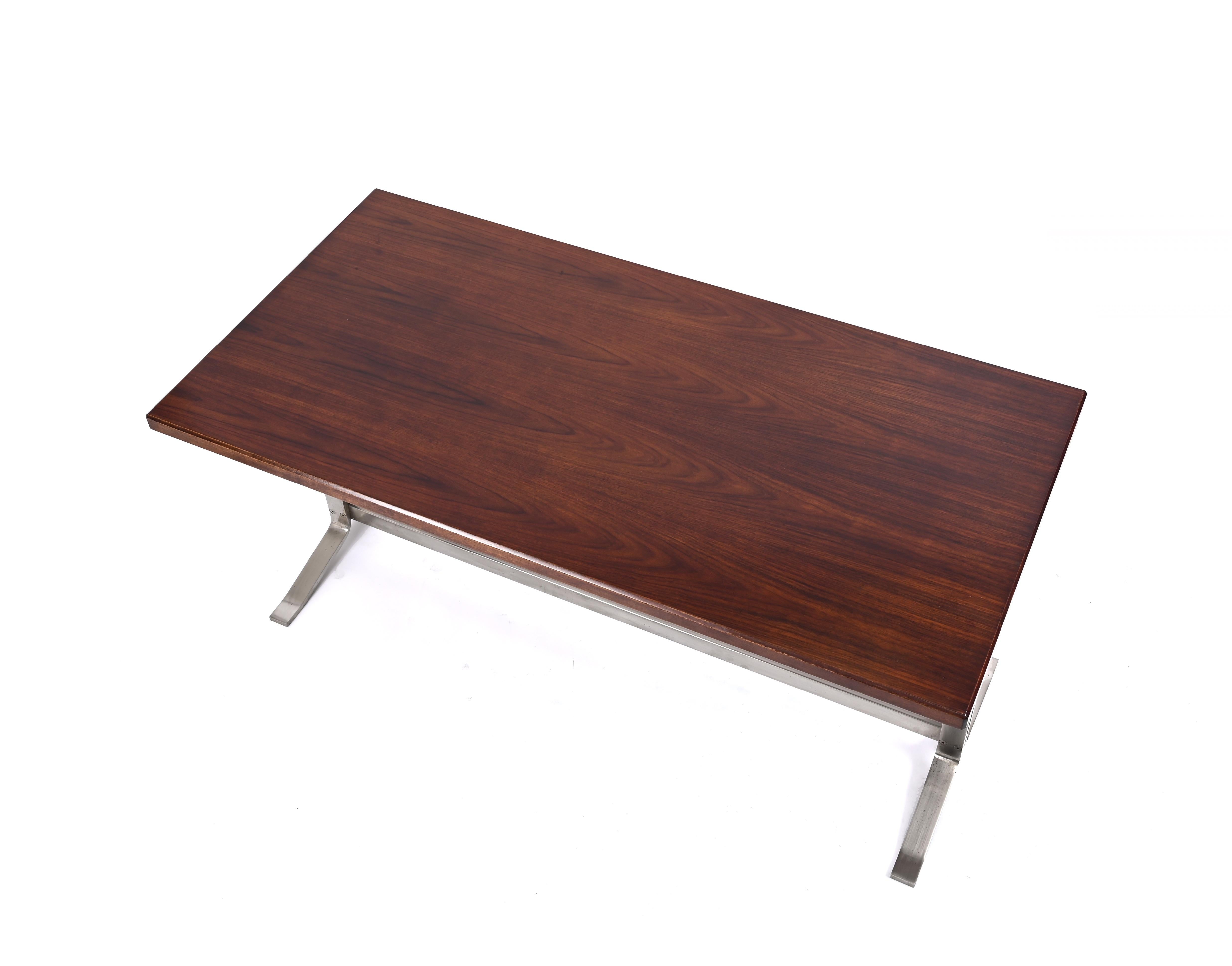 Midcentury Desk in Walnut and Steel by Moscatelli for Formanova, Italy, 1965 For Sale 9