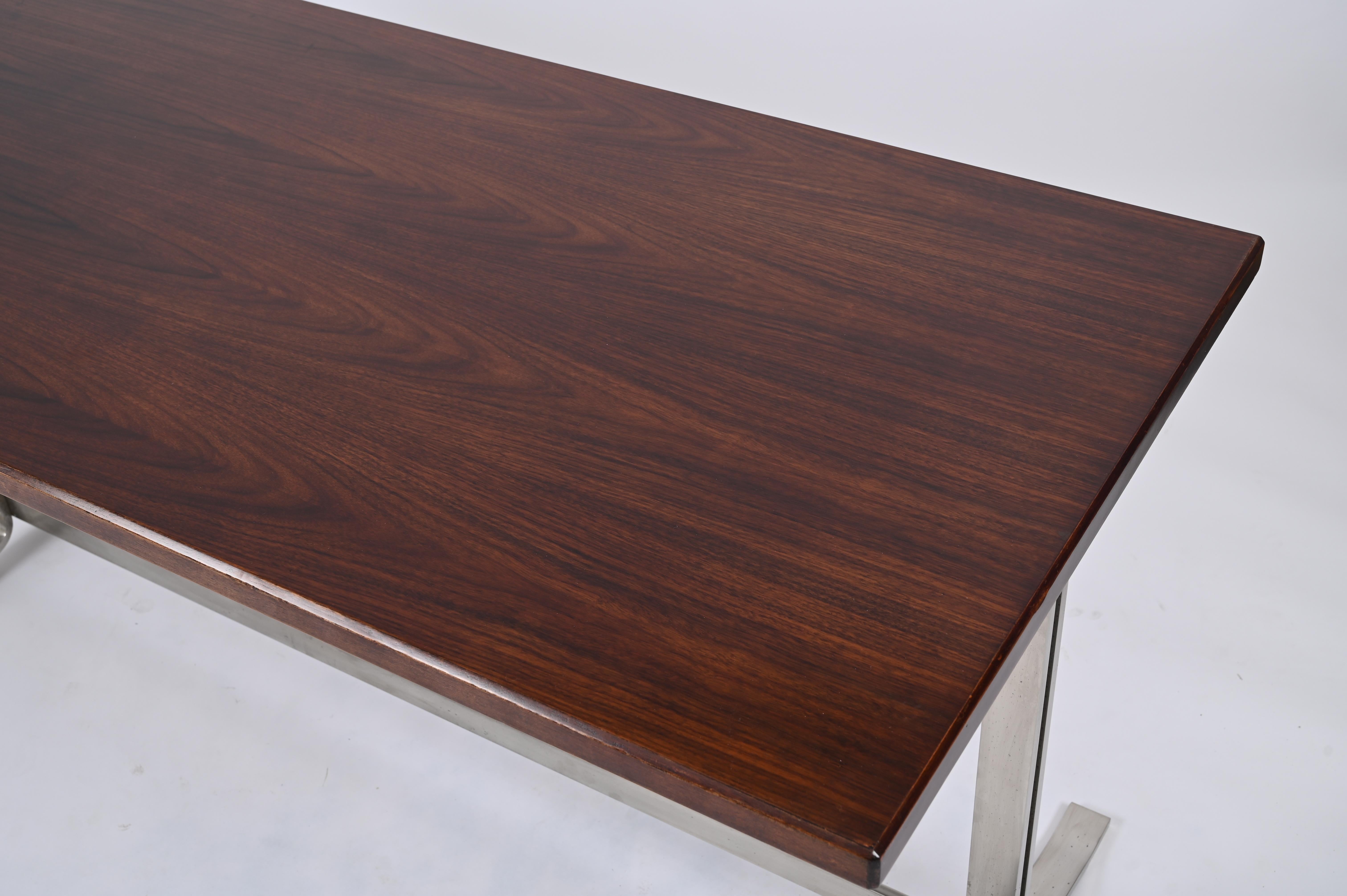 Midcentury Desk in Walnut and Steel by Moscatelli for Formanova, Italy, 1965 In Good Condition For Sale In Roma, IT
