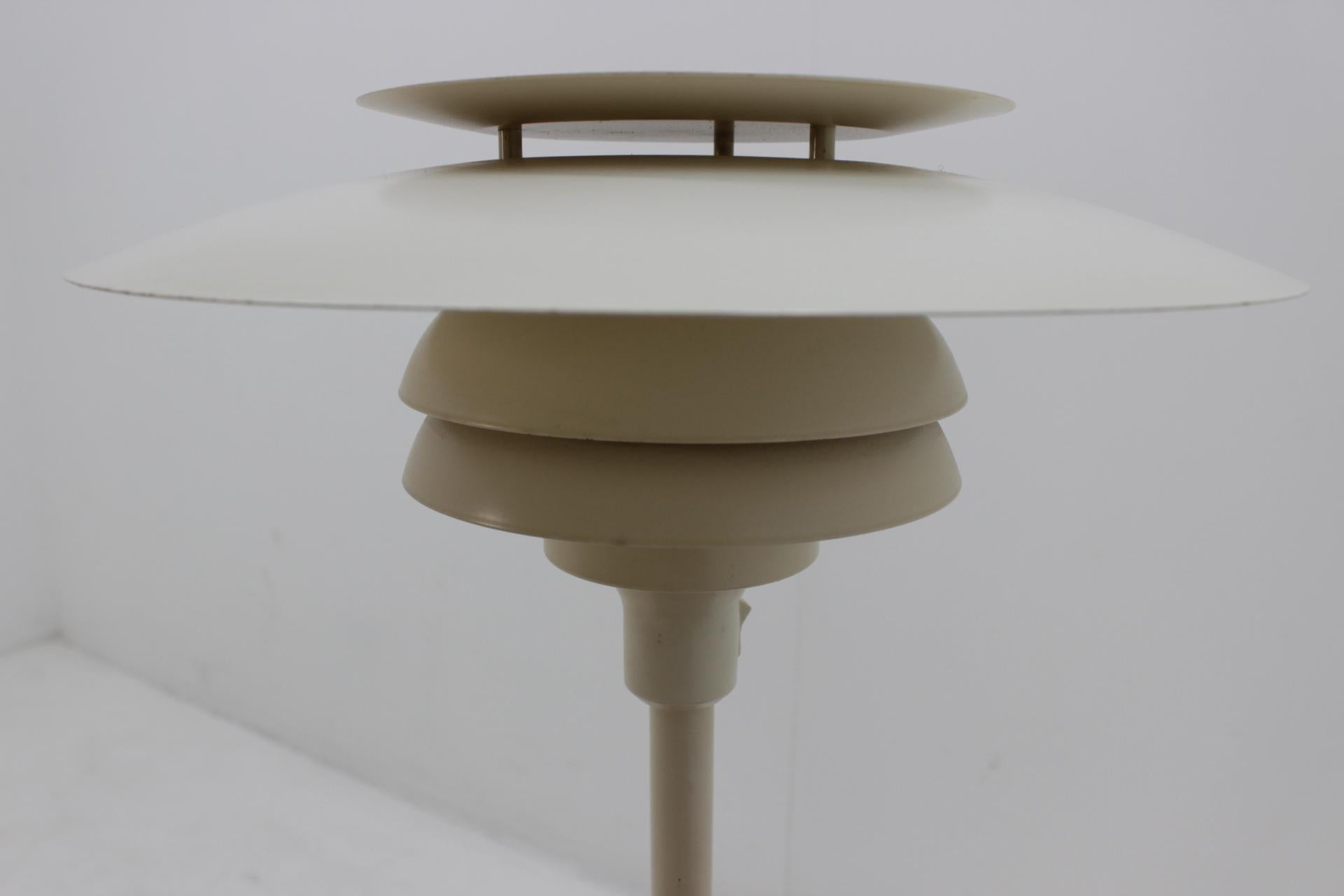 Lacquered Midcentury Desk lamp by Simon Henningsen for Lyskjaer, Denmark, 1970s