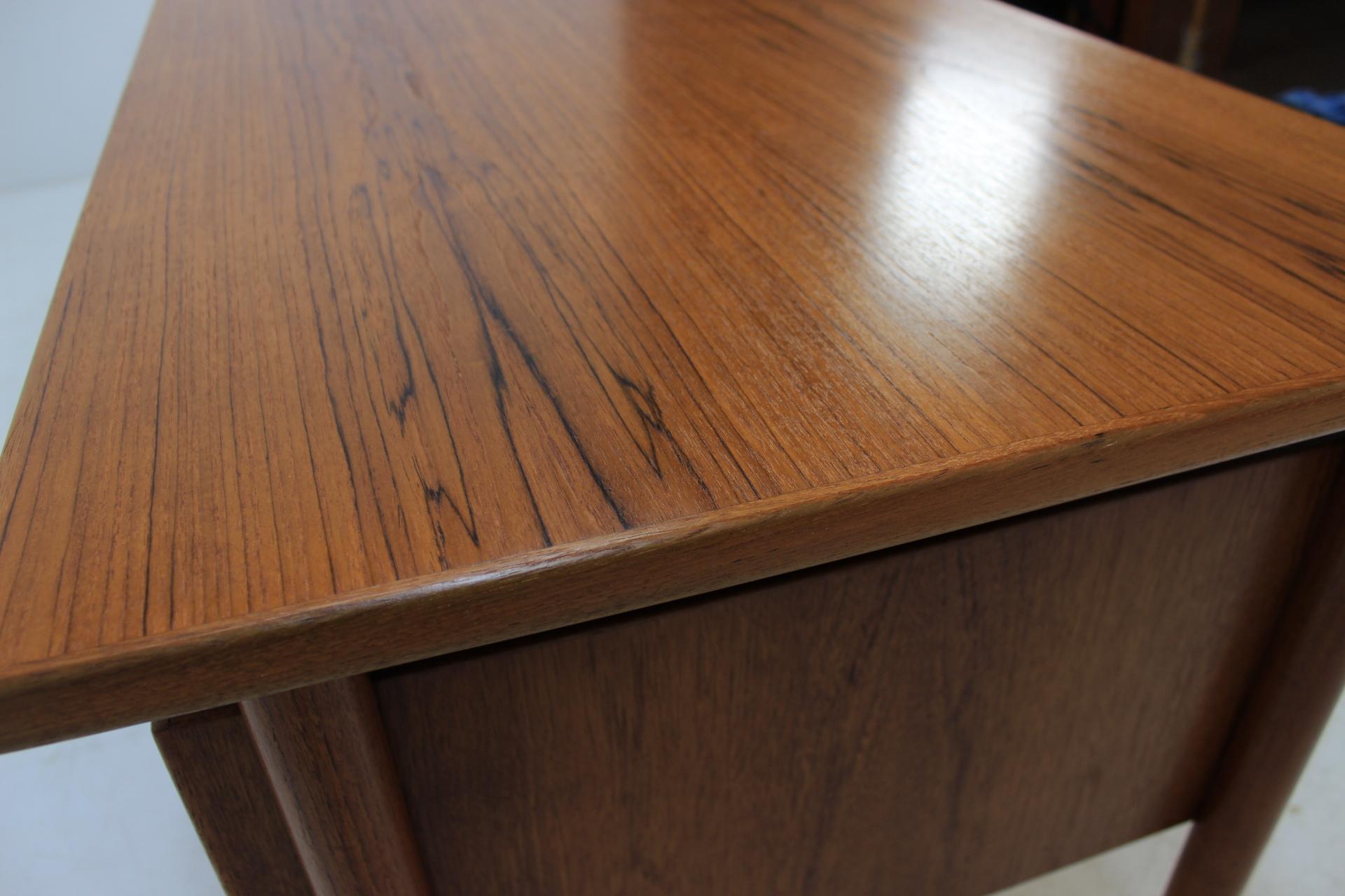 Midcentury desk with bookcase, Arne Vodder, Denmark, 1960s 4