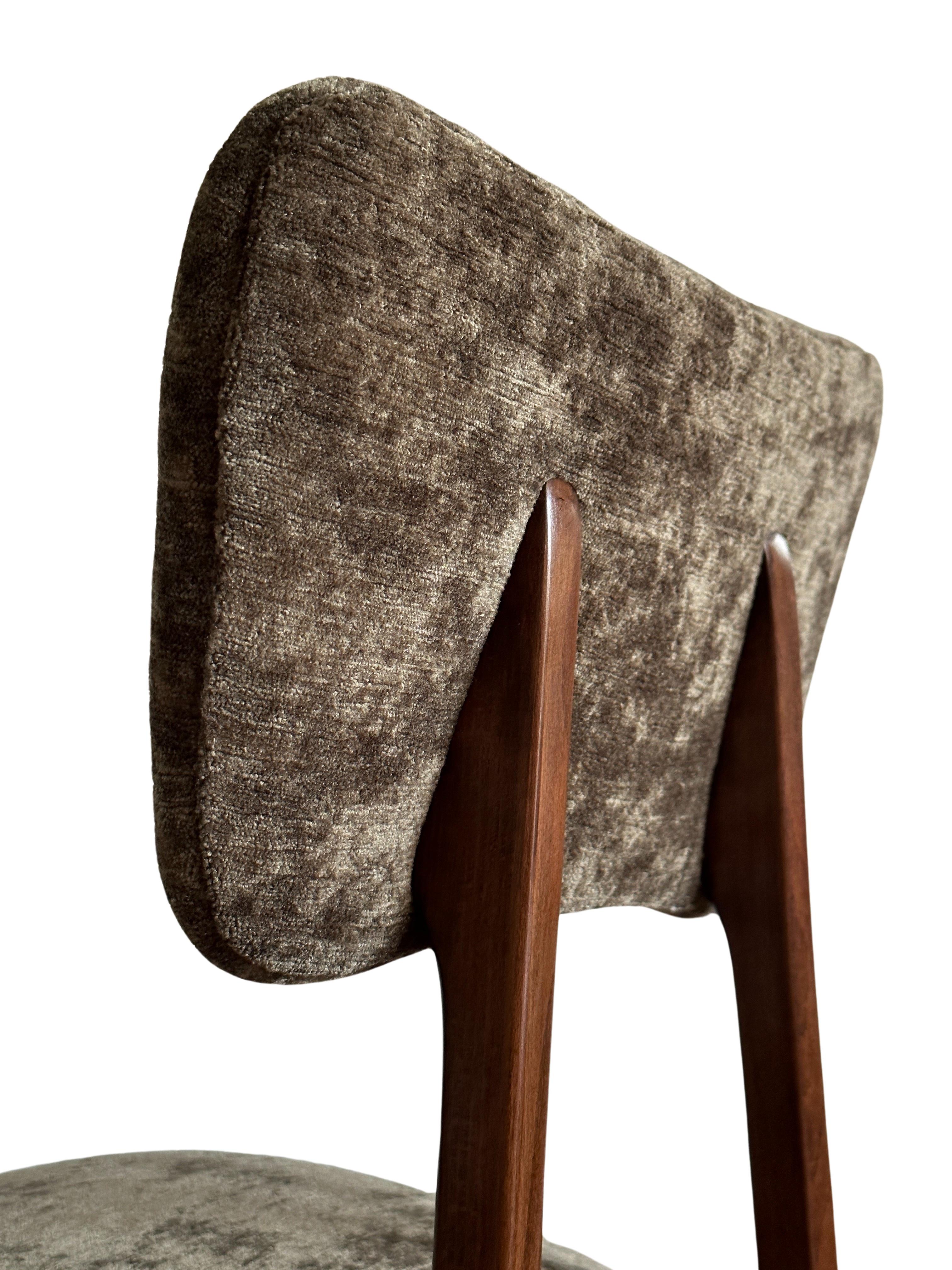 Polish Midcentury Dining Chair in Green Velvet Upholstery, Poland, 1960s