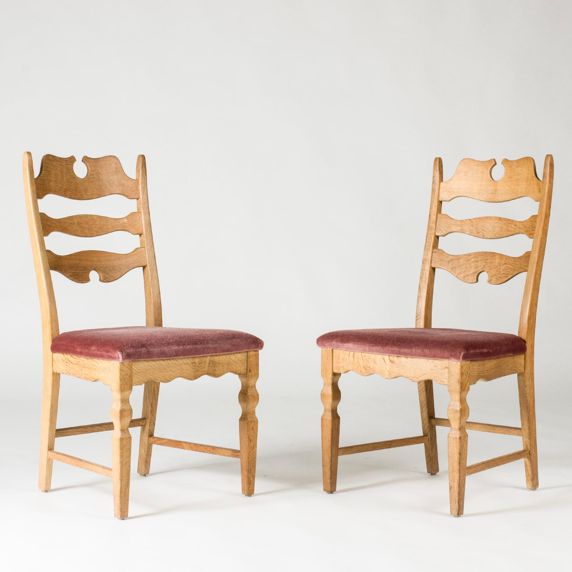 Scandinavo moderno Sedie da pranzo di metà secolo di Henning Kjærnulf, Danimarca, anni '60, set di sei in vendita