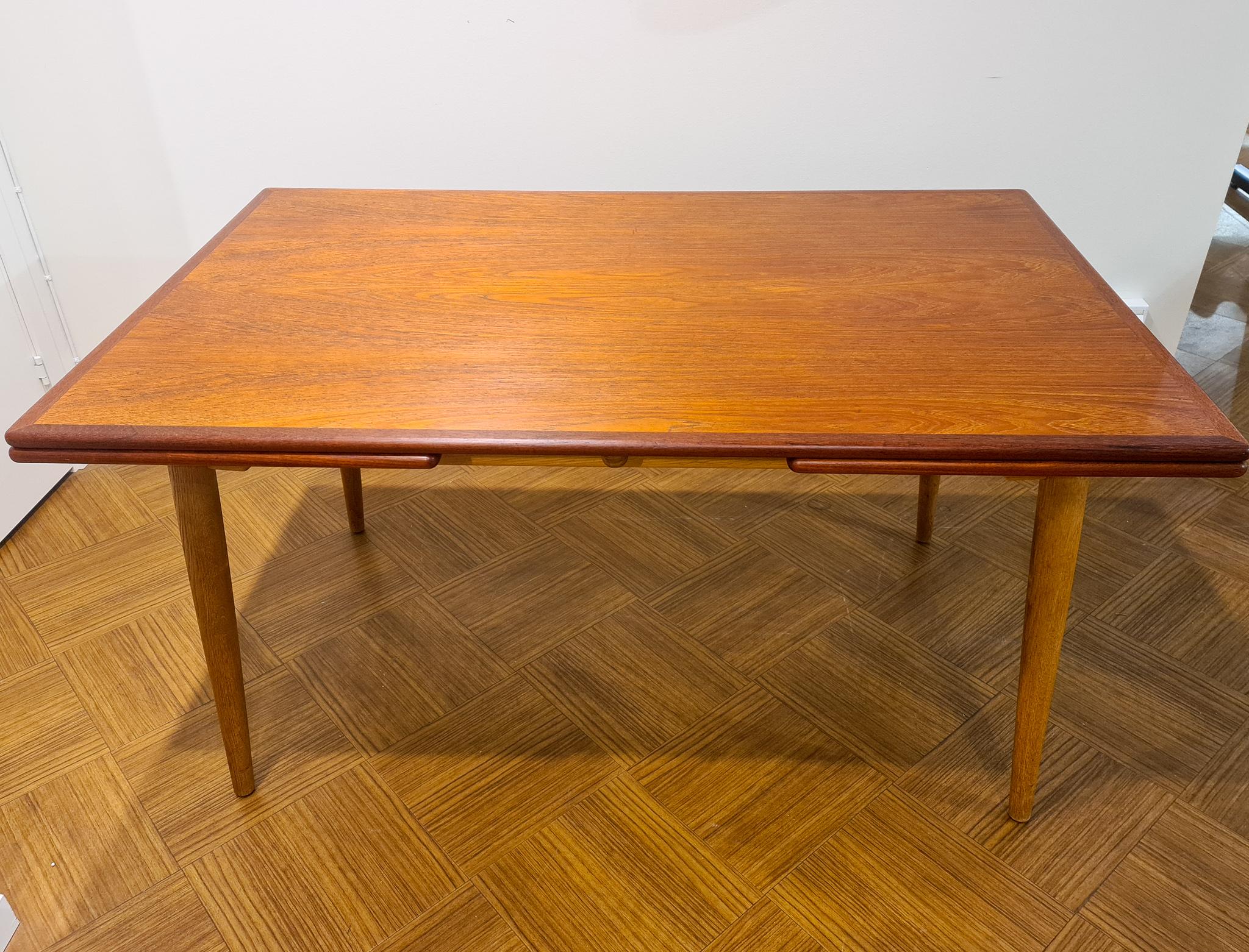 Mid-Century Modern Midcentury Dining Table AT-312 Hans J Wegner Solid Oak and Teak, Denmark