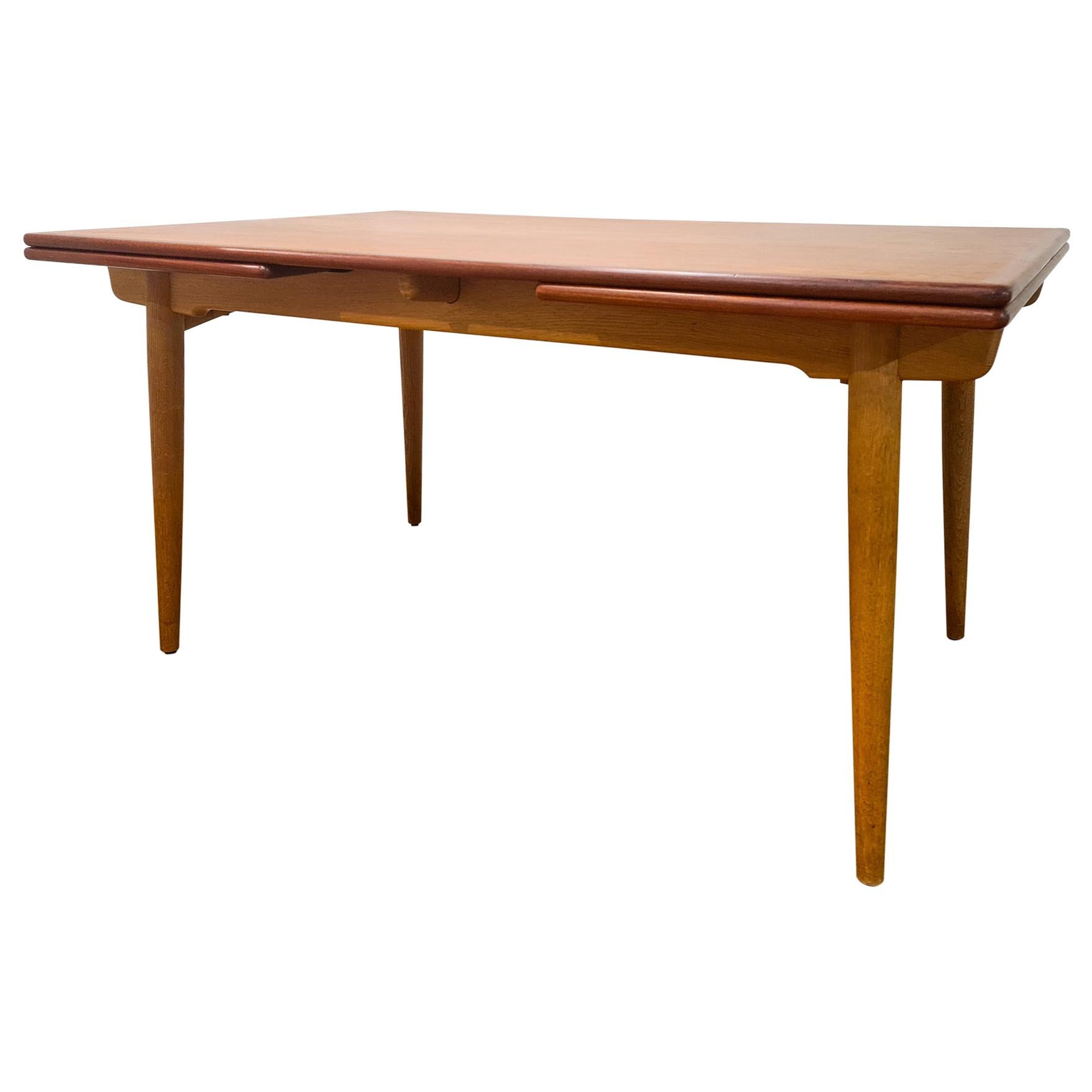 Midcentury Dining Table AT-312 Hans J Wegner Solid Oak and Teak, Denmark