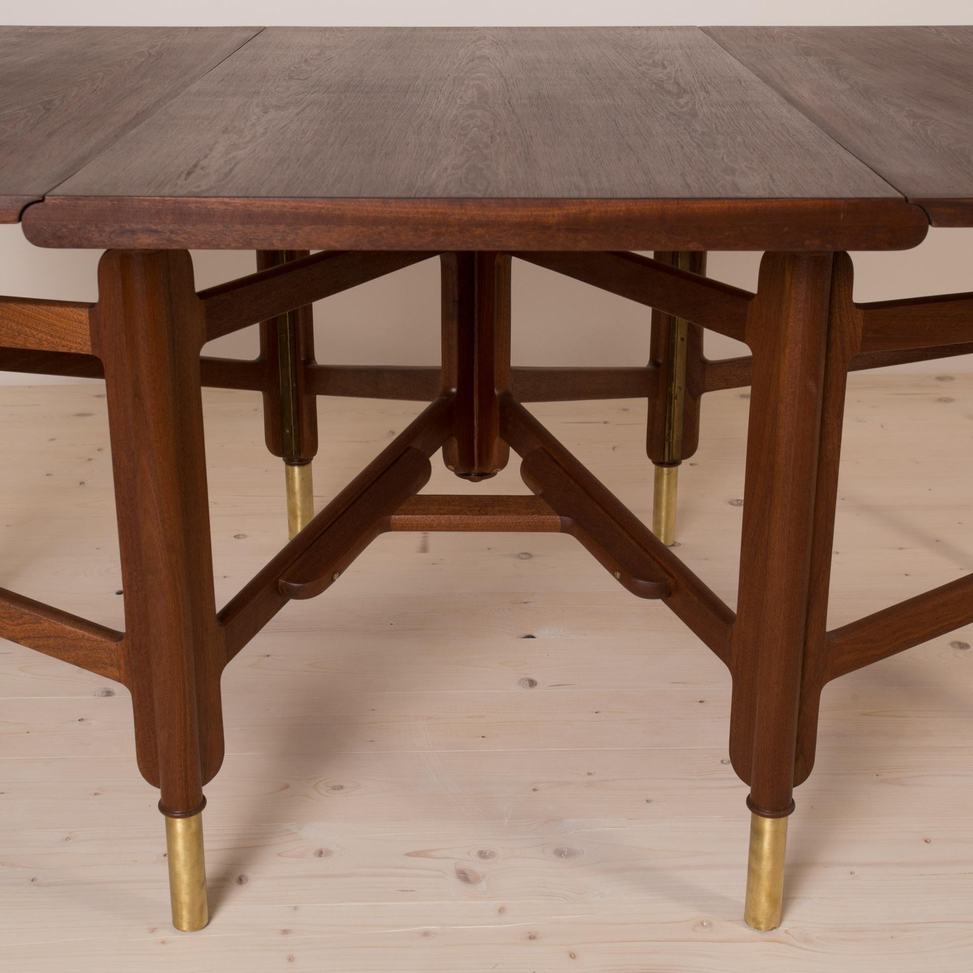 Midcentury Dining Table, Teak Wood, Brass Elements, Norway, 1950s For Sale 4