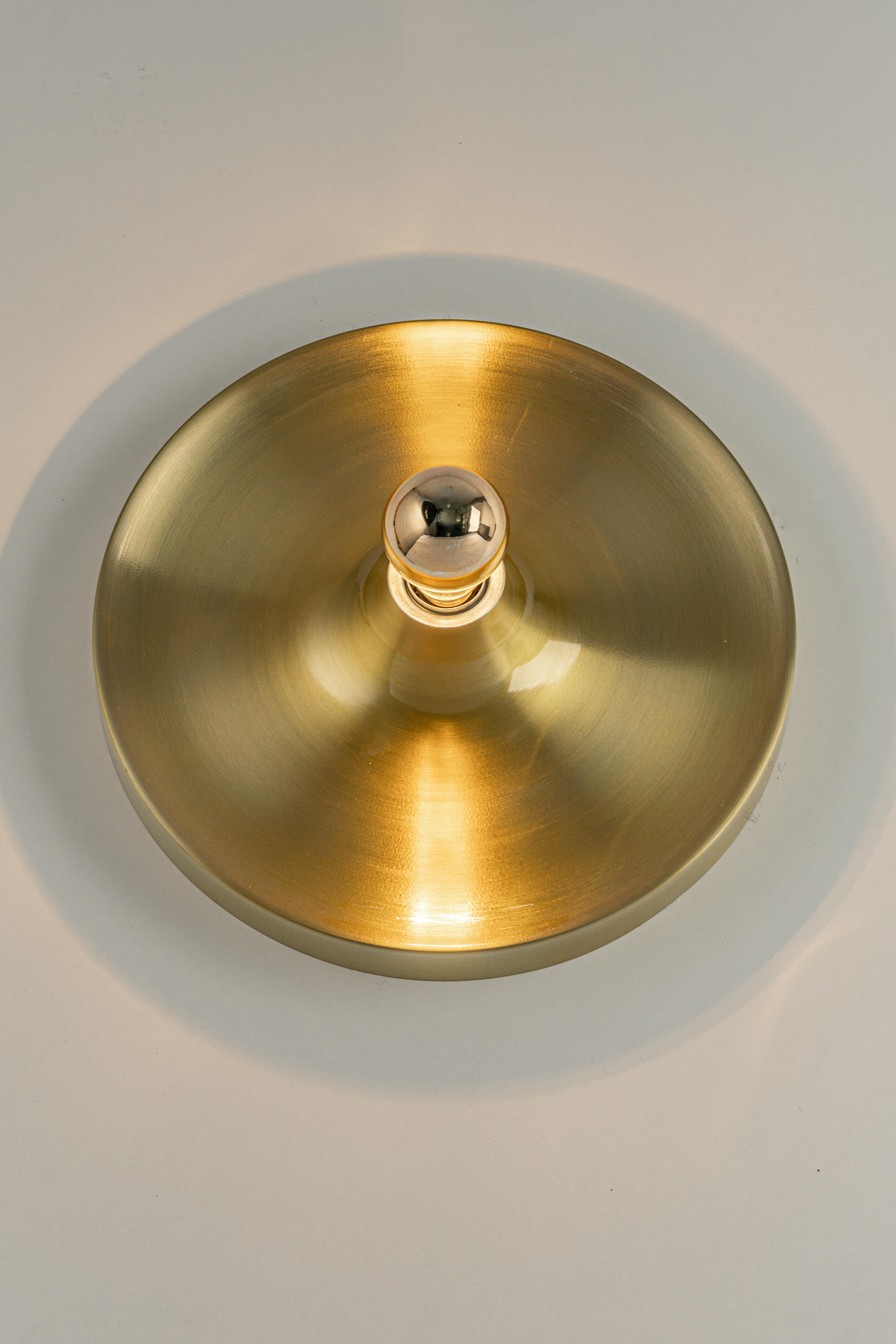 Midcentury Disc Wall Light, Germany, 1970s In Good Condition For Sale In Aachen, NRW