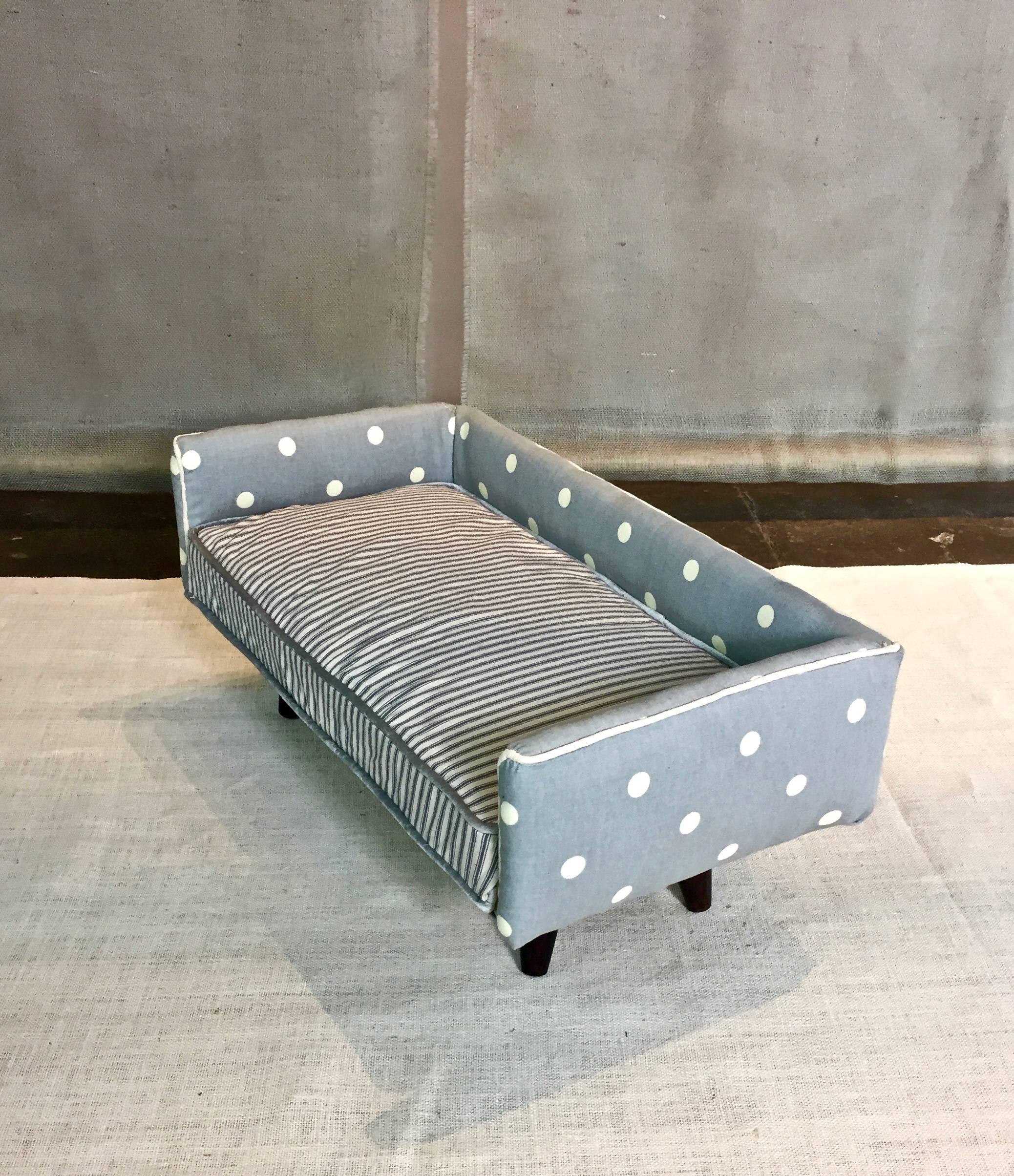 Mid-Century Modern Midcentury Dogbed in Sky-Blue Polka Dot  For Sale
