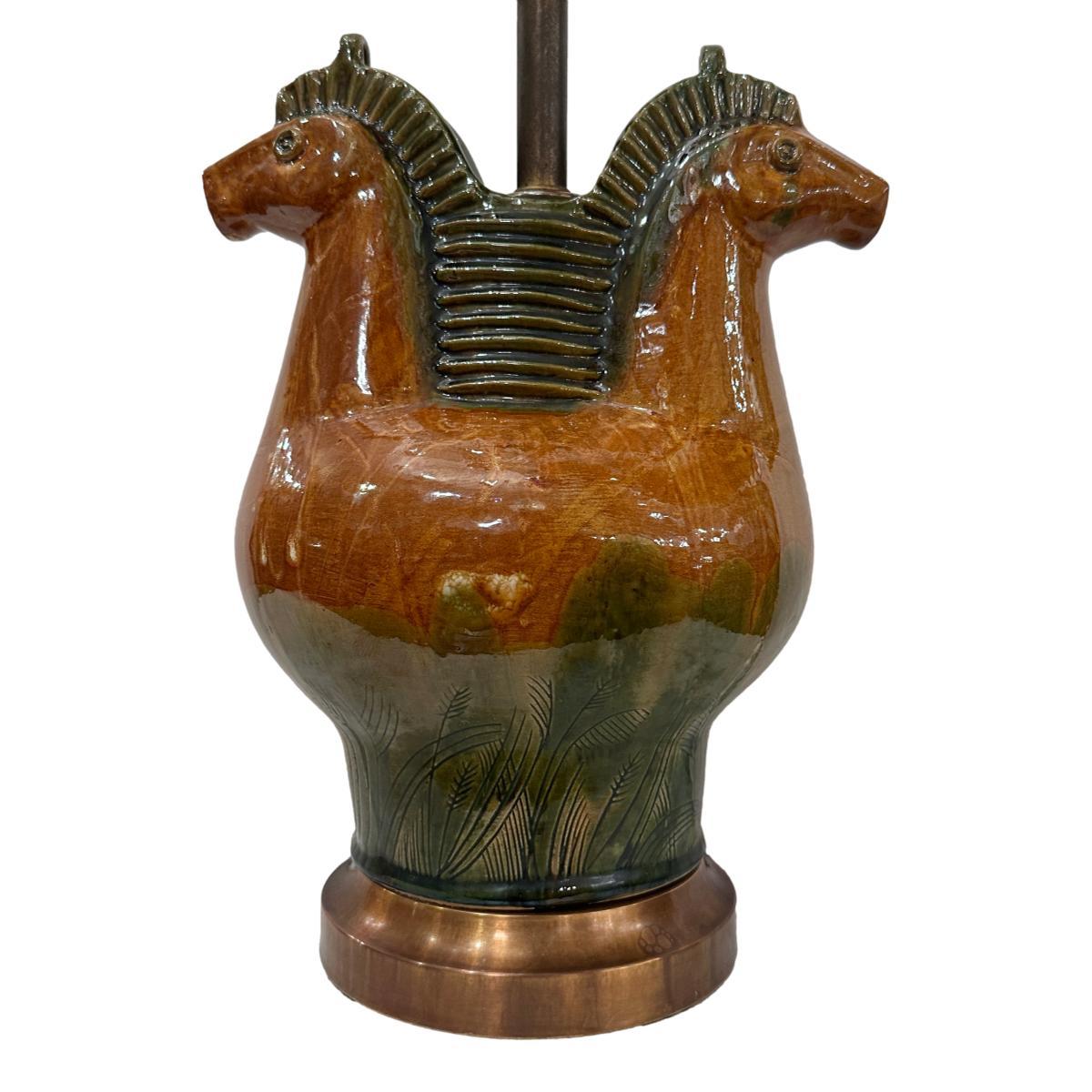 Céramique Lampe double à cheval du milieu du siècle en vente