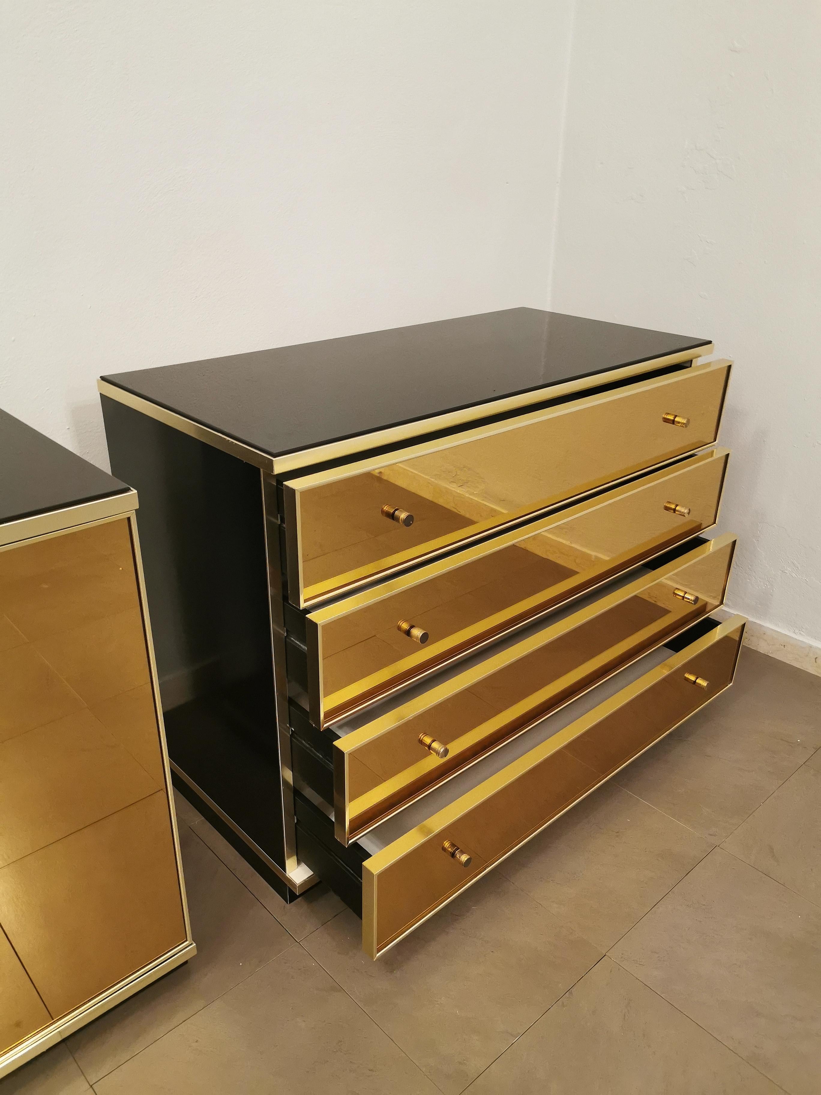 Midcentury Dresser Chest of Drawers Renato Zevi Mirrored Glass Black Wood, 1970s In Good Condition In Palermo, IT