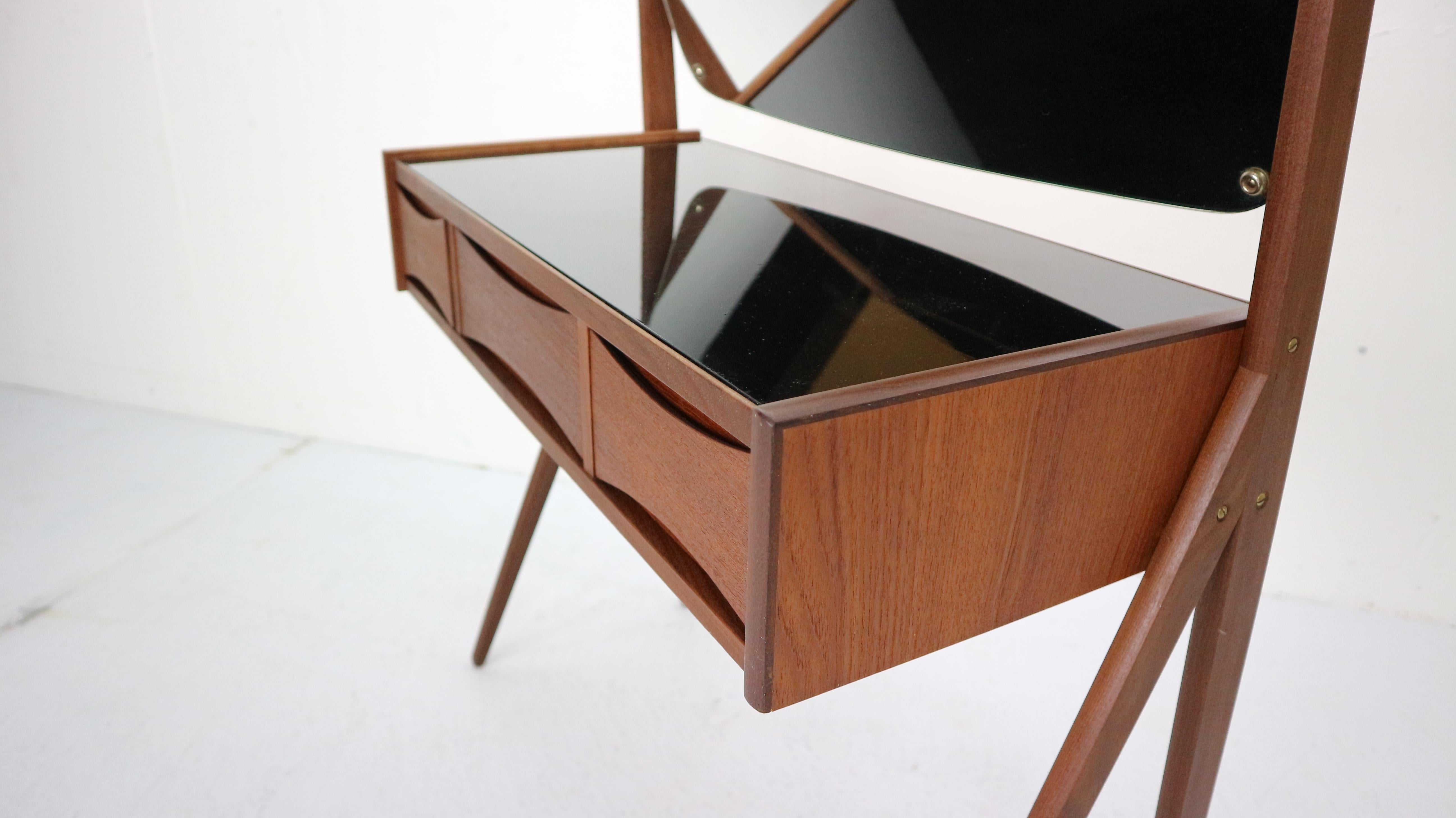 Midcentury Dressing, Make Up Table by Arne Vodder, 1950s, Denmark 2