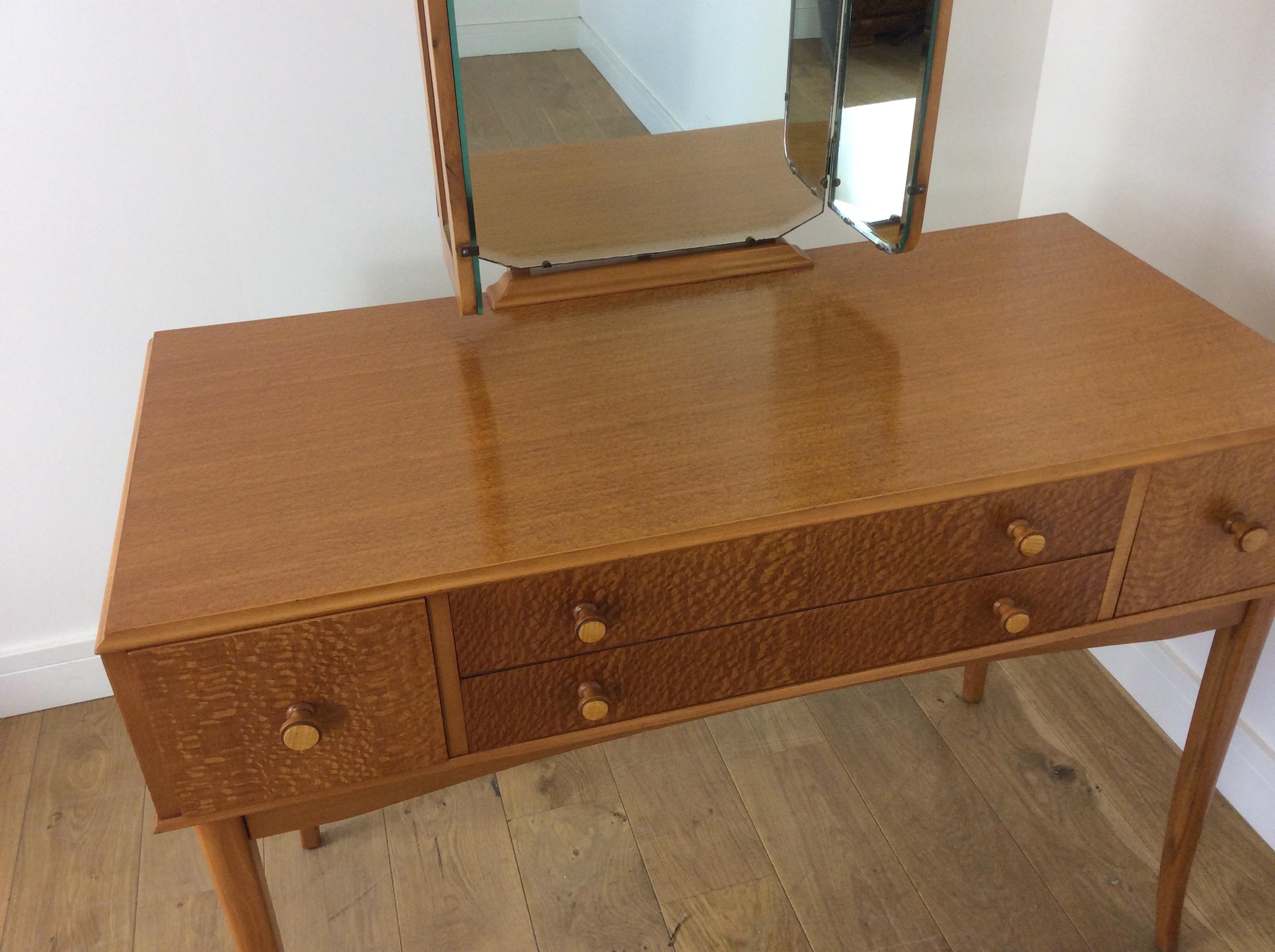Midcentury Dressing Table In Excellent Condition In London, GB