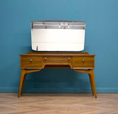 Midcentury Dressing Table in Walnut by Alfred COX for Heals, 1950s