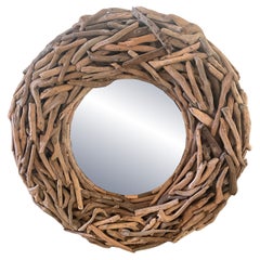 Miroir mural en bois flotté du milieu du siècle dernier avec branches fines entrelacées