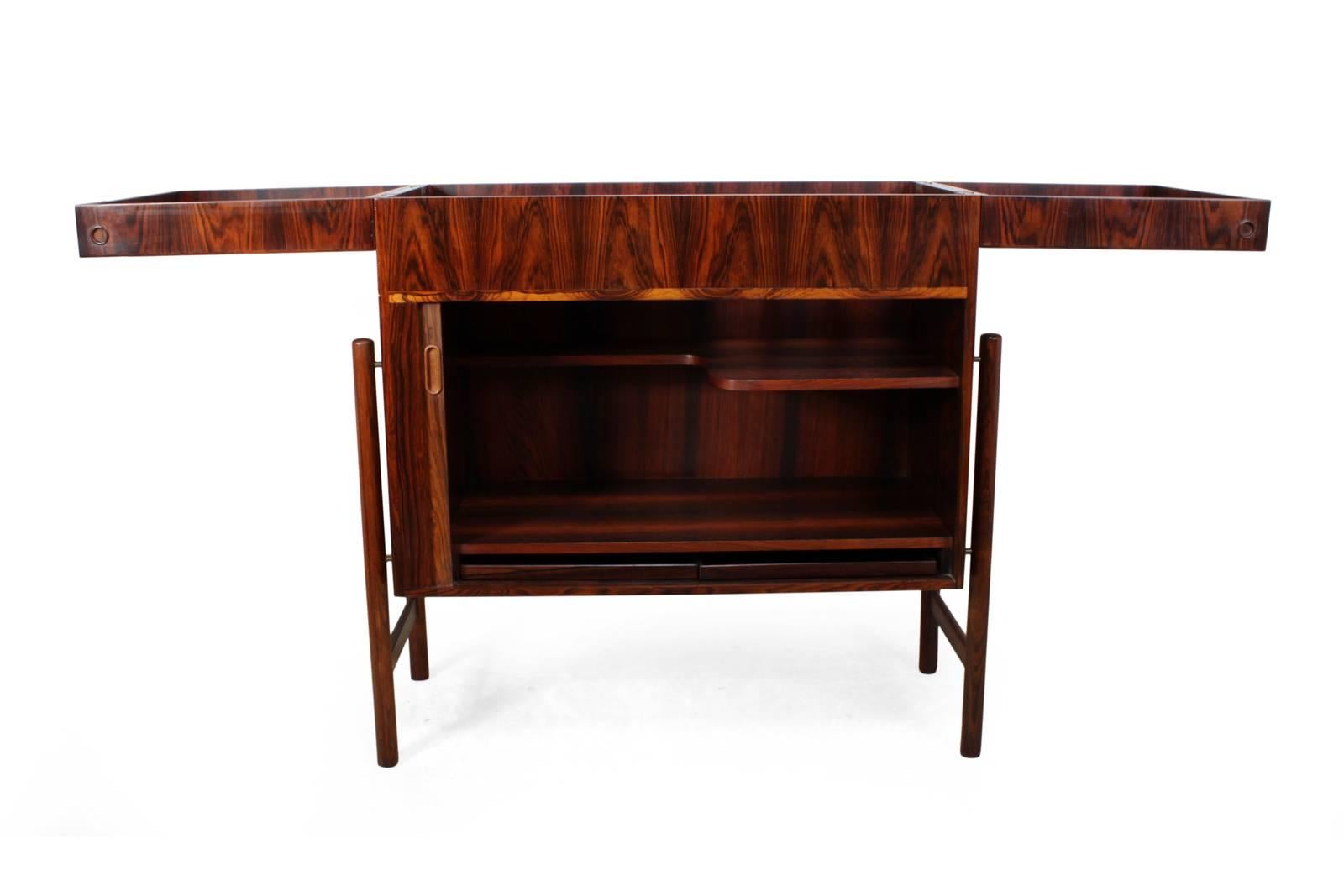 Midcentury Dry Bar in Rosewood by Mogens Kold In Excellent Condition In Paddock Wood, Kent