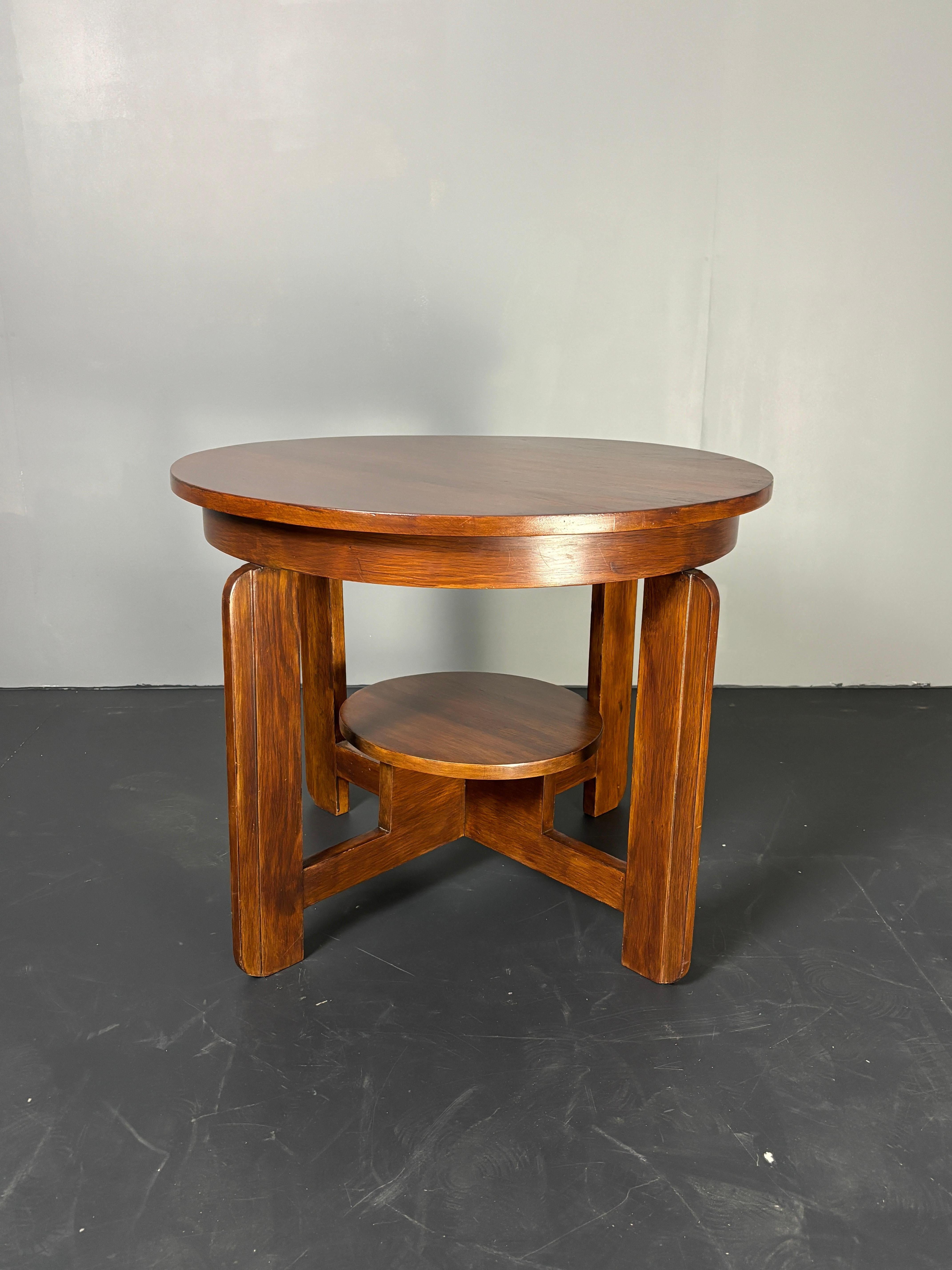 Milieu du XXe siècle Table d'appoint ou table basse en acajou Art déco hollandais du milieu du siècle, vers 1940 - 1950 en vente