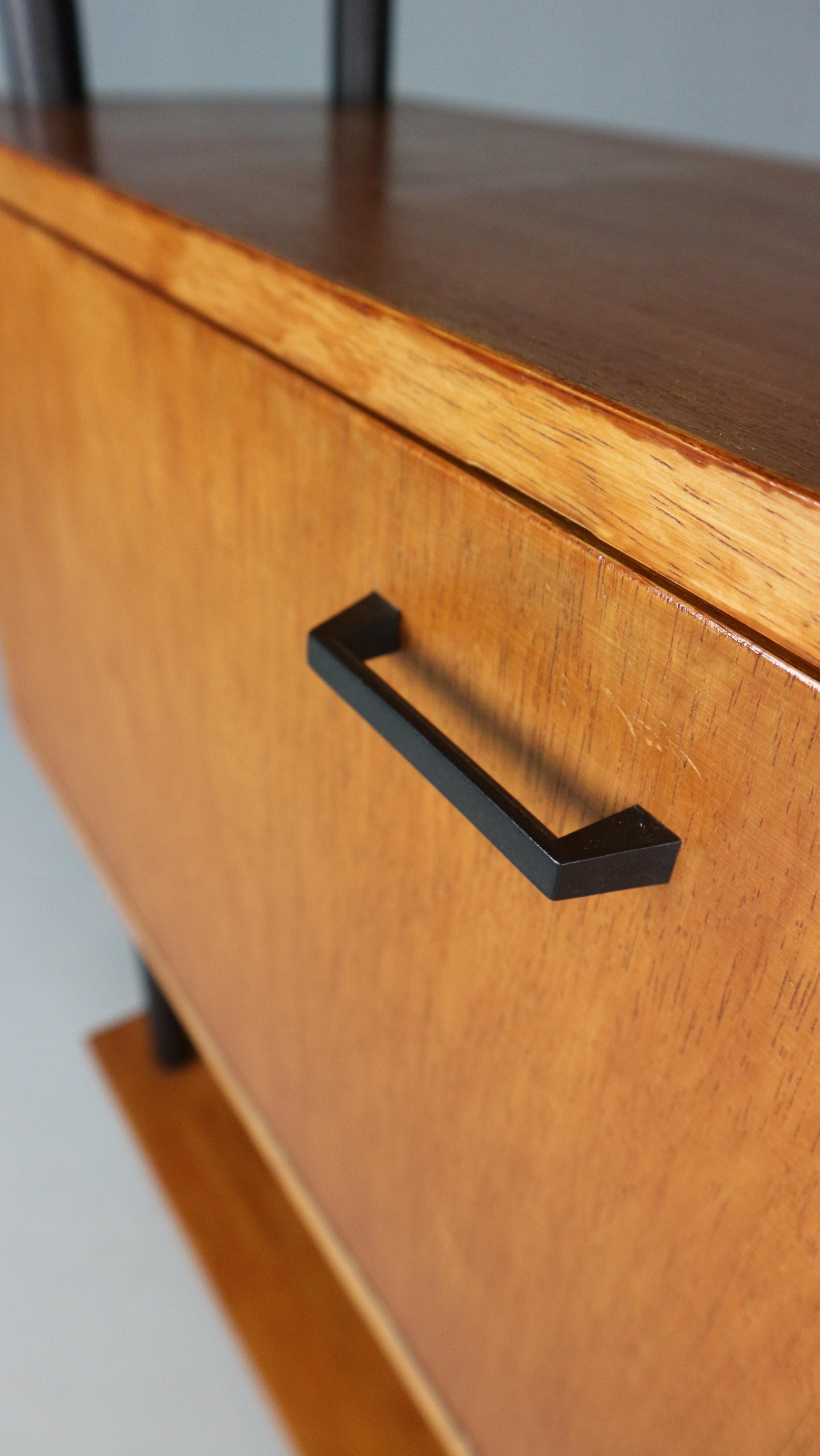 Midcentury Dutch design cabinet ‘Stokkenkast’ wall unit Willem Lutjens, 1950s 13