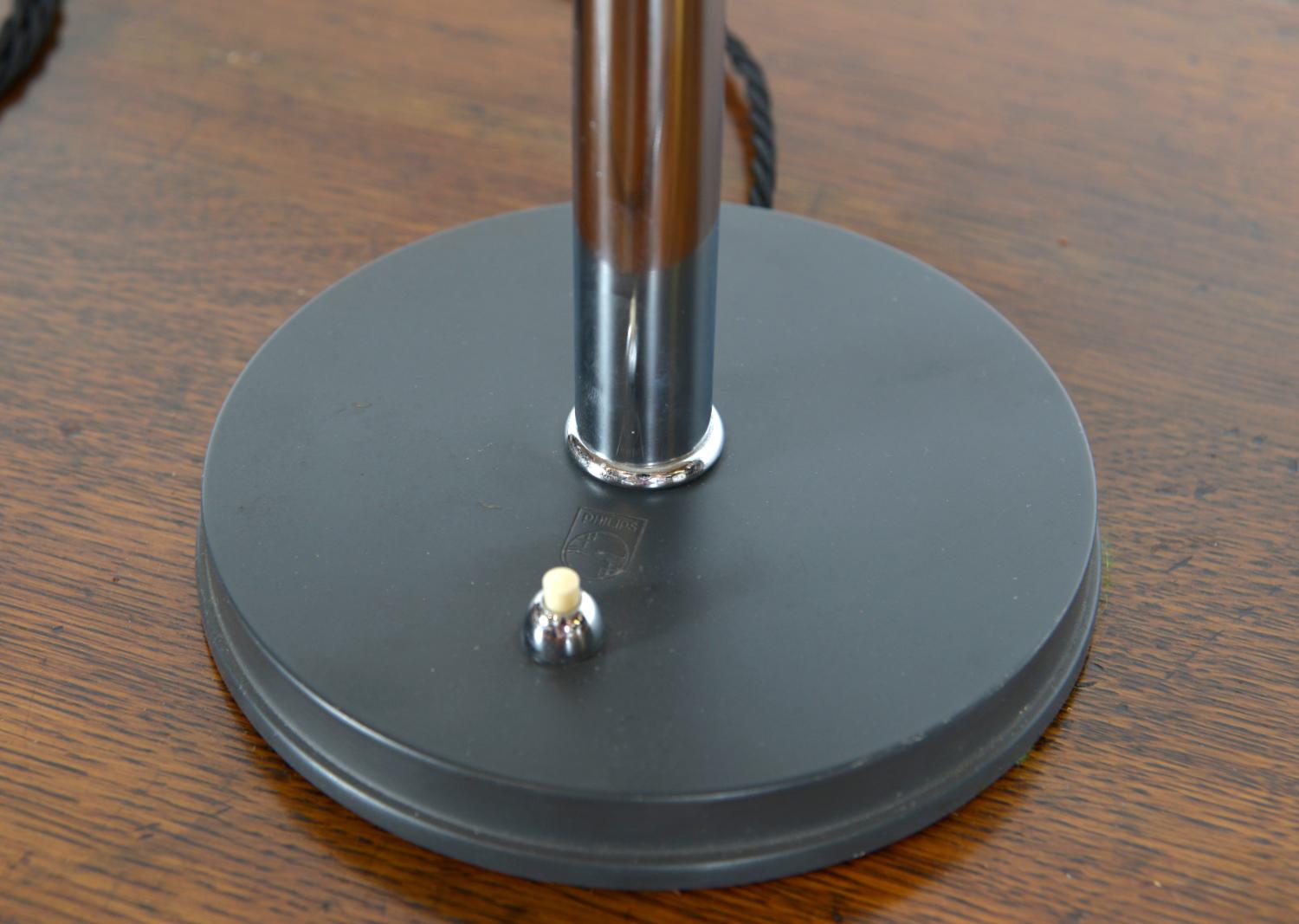 Lámpara de sobremesa Philips Timor 69 Gris de mediados de siglo de Louis Kalff 1960 OVNI en venta 4