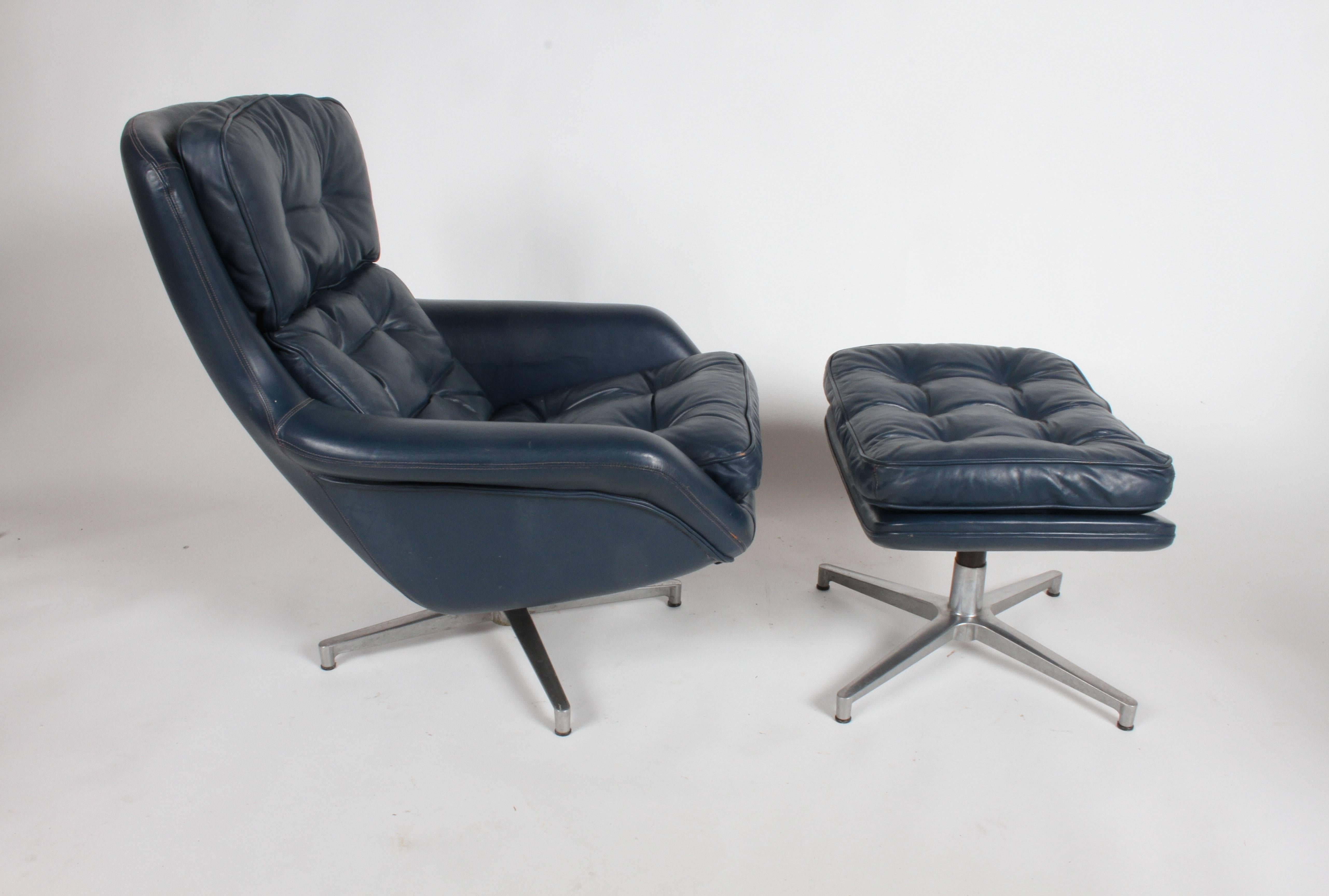 Mid-20th Century Mid-Century DUX Form 7 Swivel Blue Leather Lounge & Ottoman Des. Alf Svensson For Sale