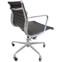 Midcentury Eames Aluminium Group Management Chairs for Herman Miller