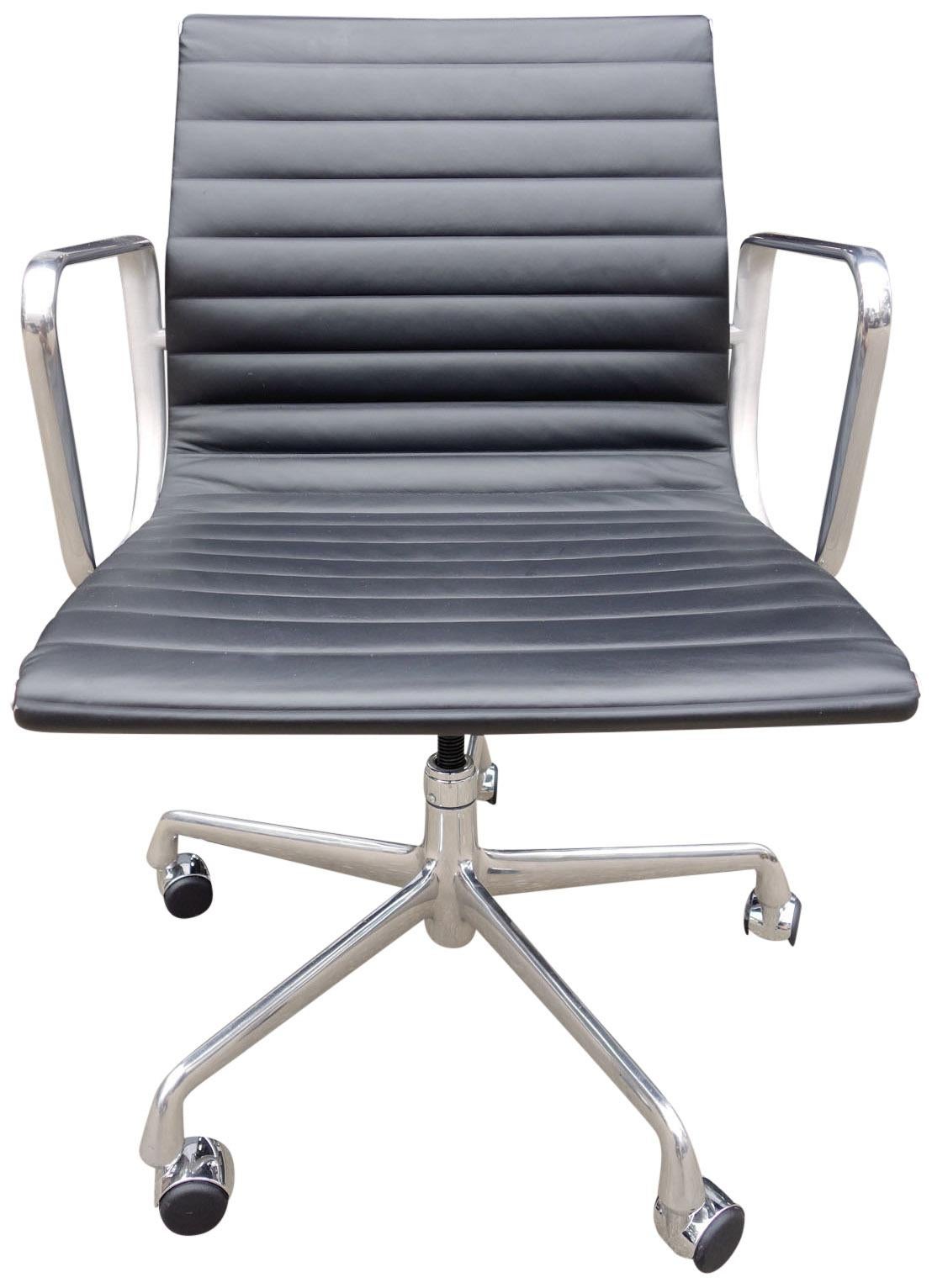 American Midcentury Eames Aluminum Group Chairs for Herman Miller