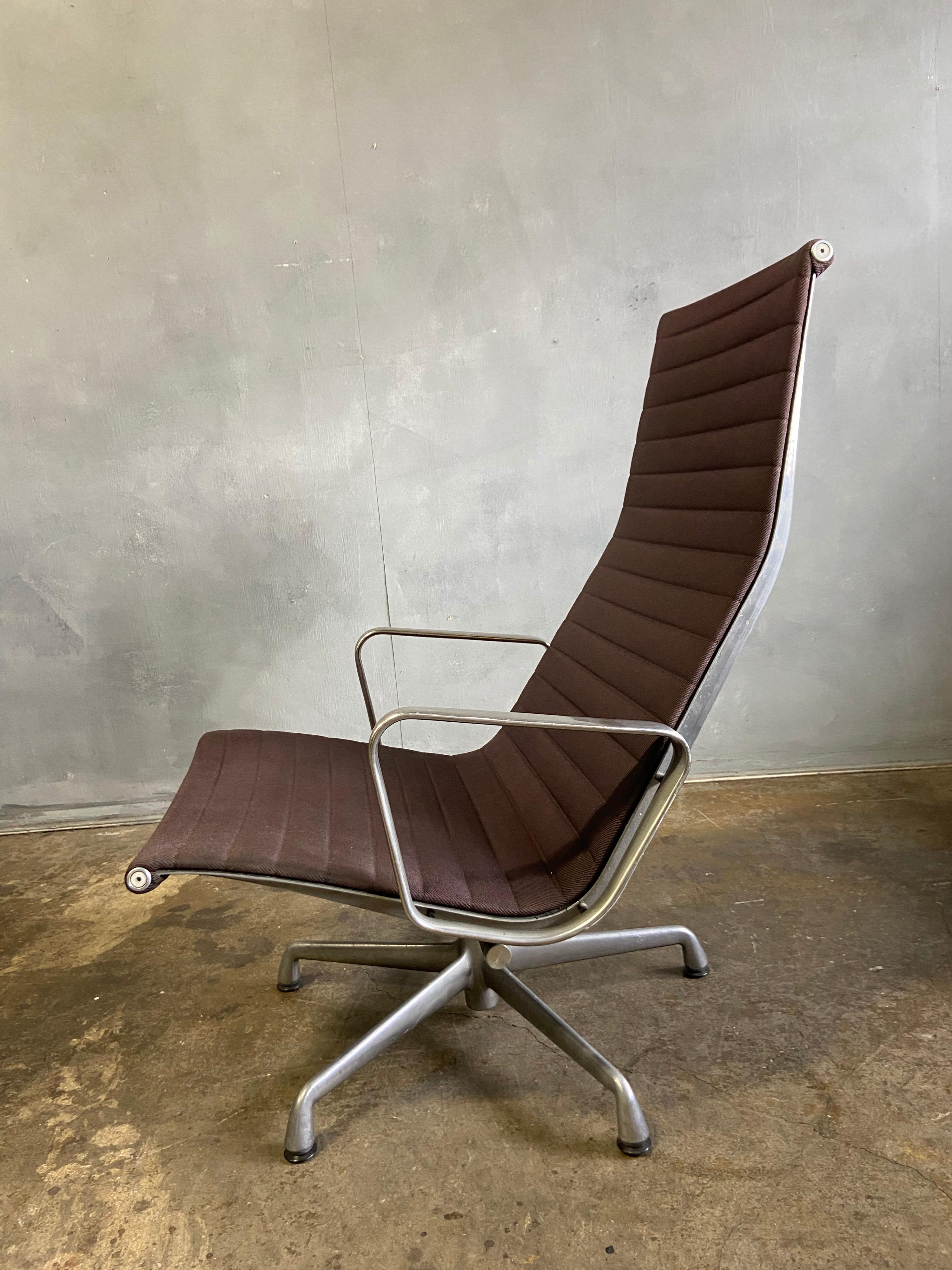 Midcentury Eames Aluminum Group Lounge Chair 1