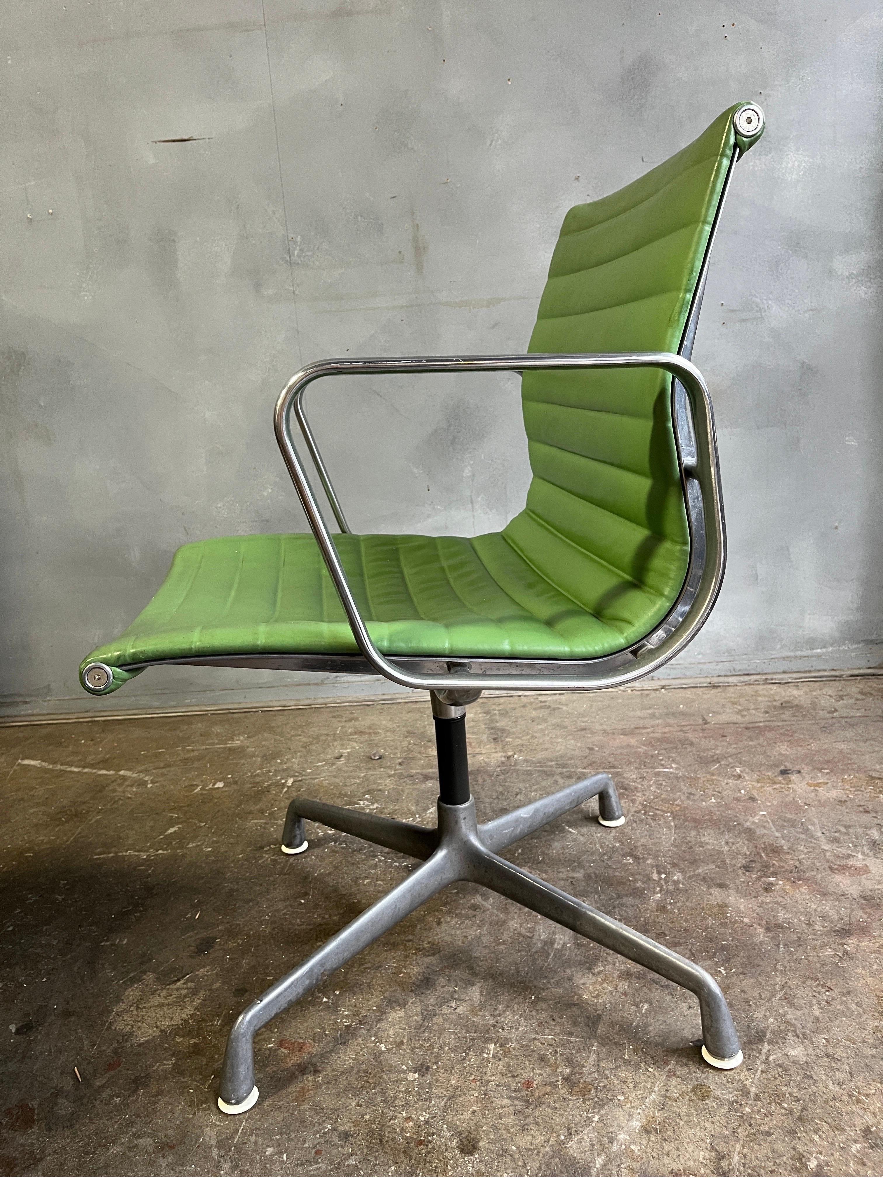 American Midcentury Eames Aluminum Group Side Chair for Herman Miller in Green Leather