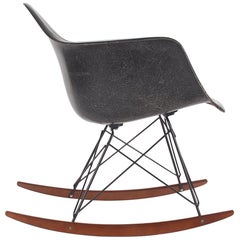 Midcentury Eames for Herman Miller Fiberglass Rocking Lounge Chair in Black