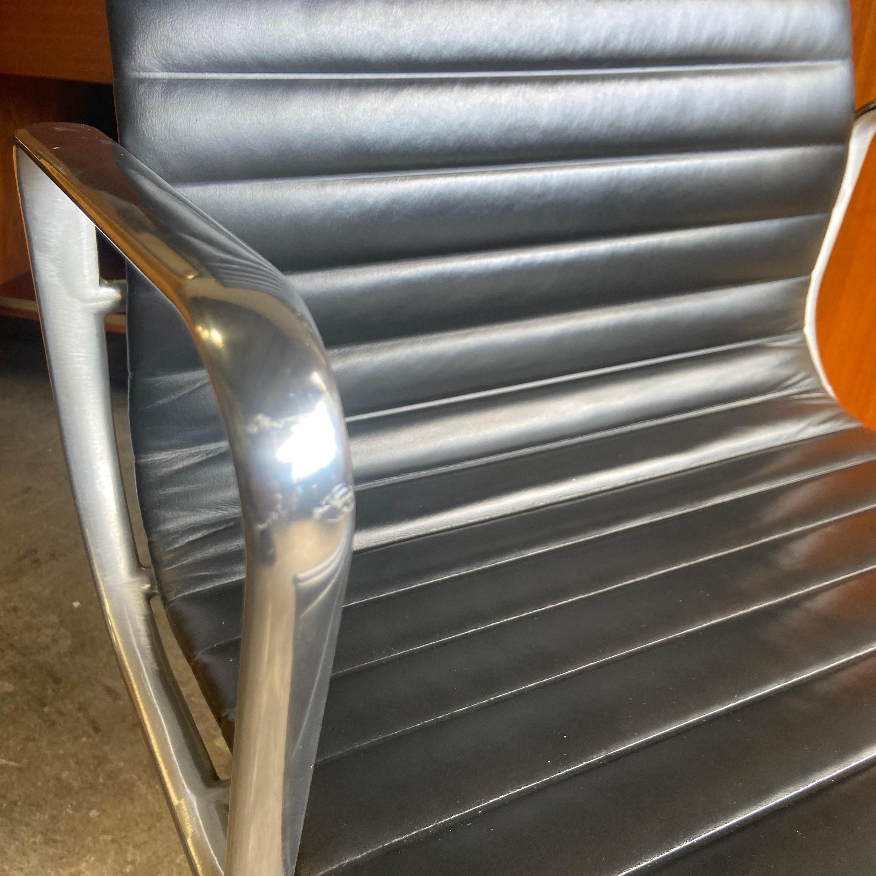 Midcentury Eames for Herman Miller Mid-Century High Back Aluminum Group Chairs 4