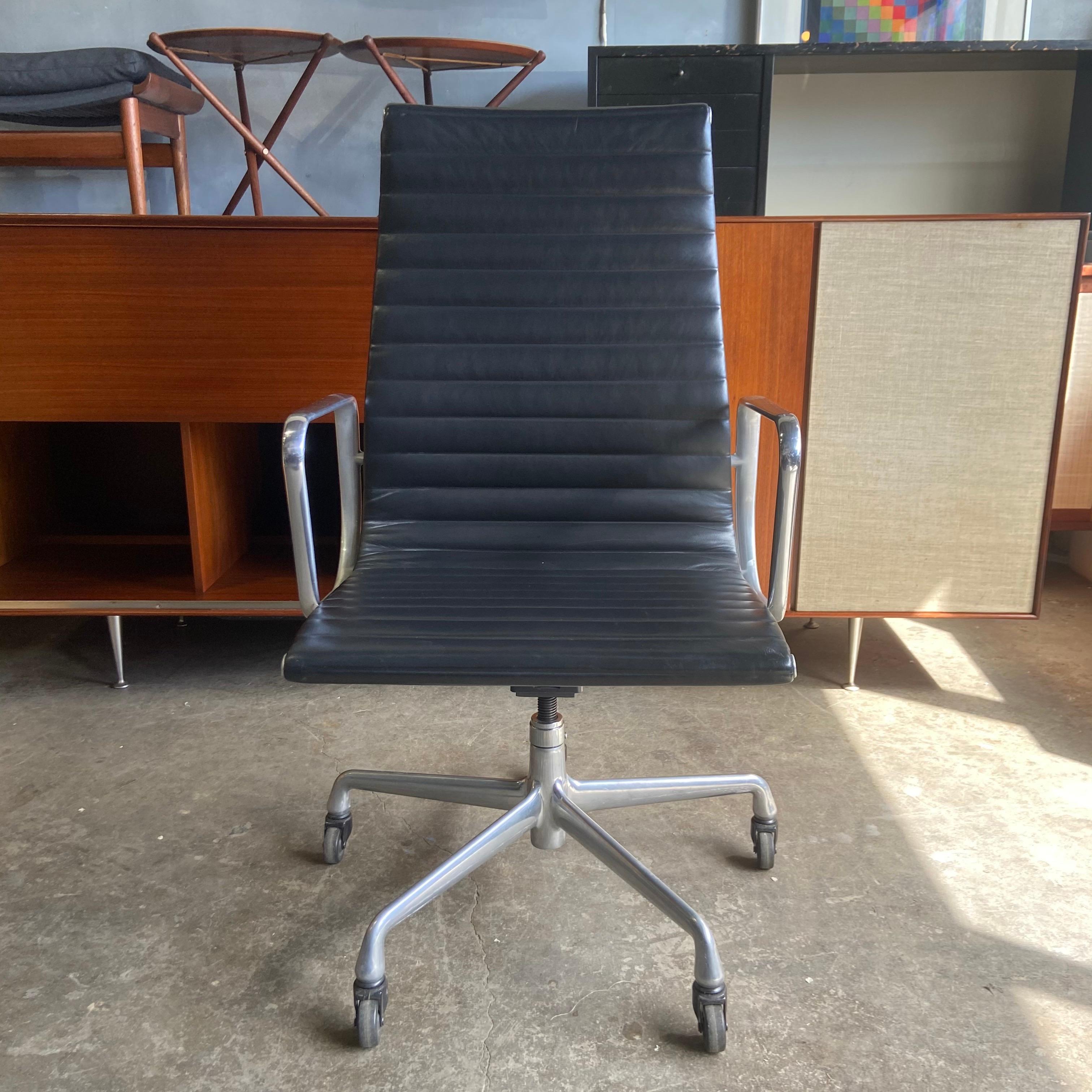 Mid-Century Modern Midcentury Eames for Herman Miller Mid-Century High Back Aluminum Group Chairs