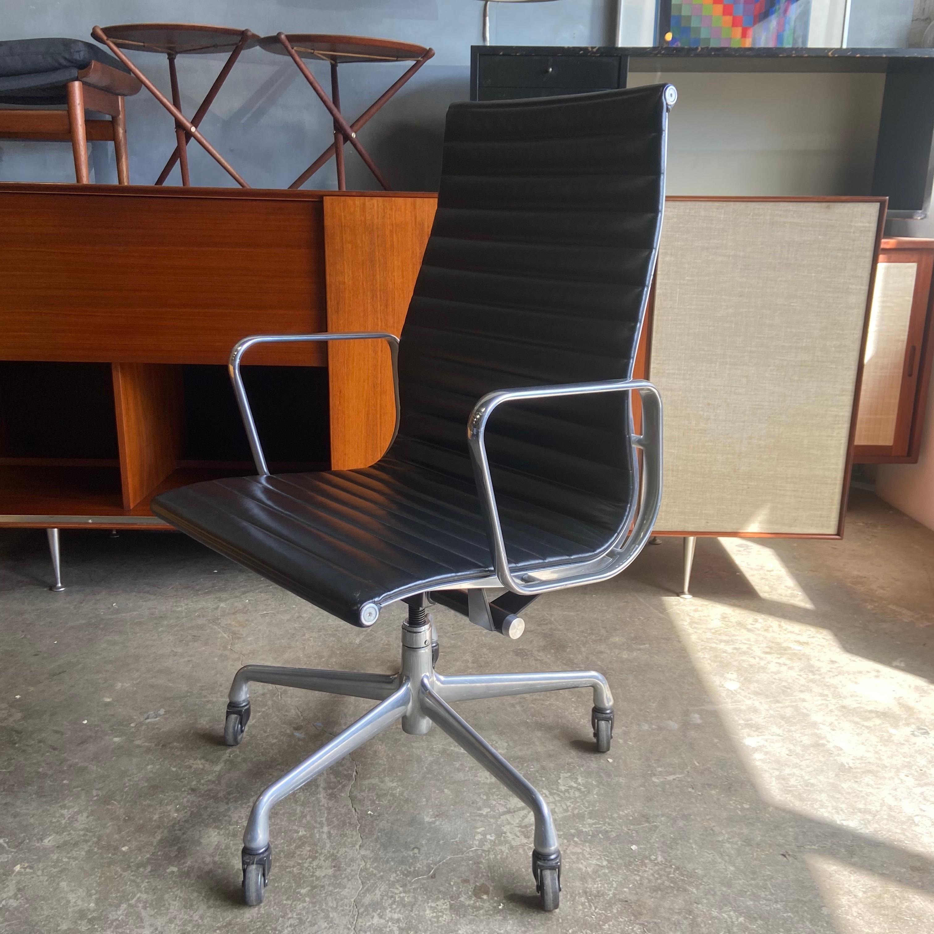 American Midcentury Eames for Herman Miller Mid-Century High Back Aluminum Group Chairs