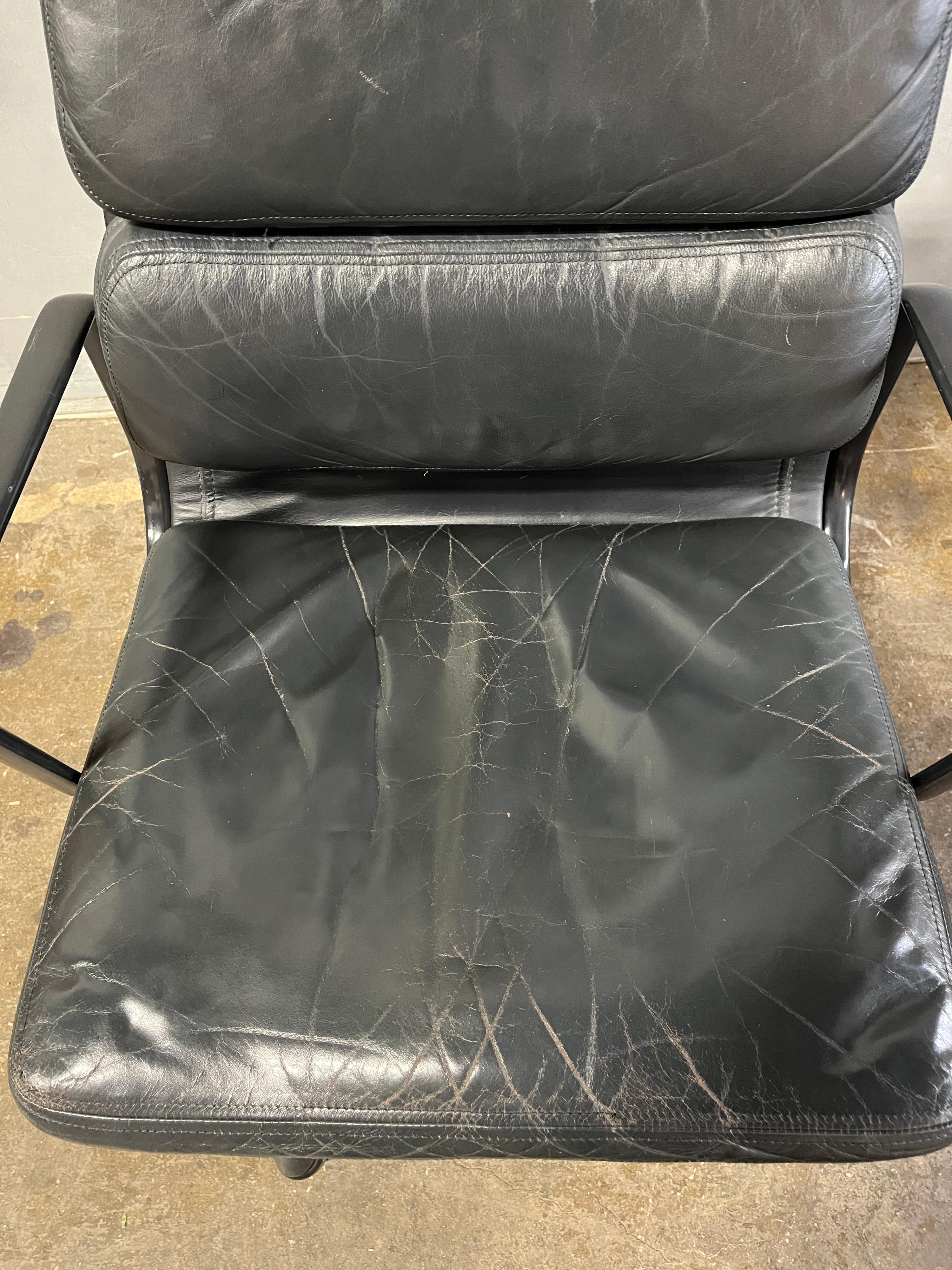 Mid-Century Eames High Back Soft Pad Chair for Herman Miller 5