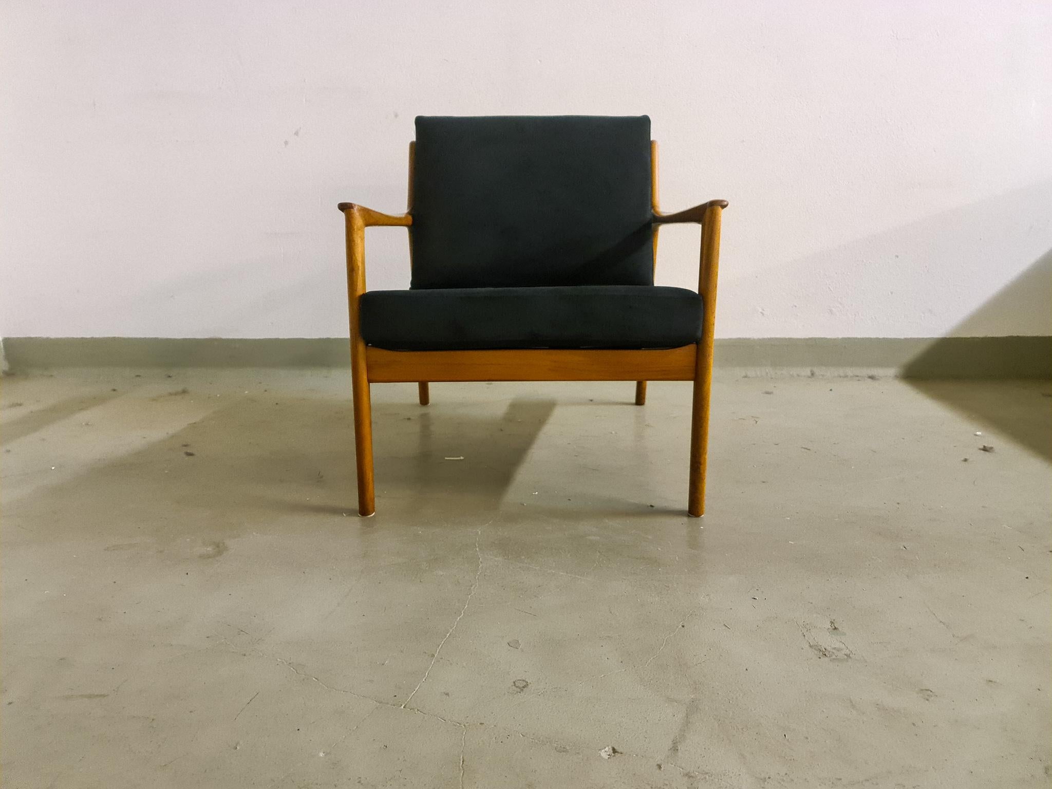 Mid-Century Modern Midcentury Easy Chair Walnut 