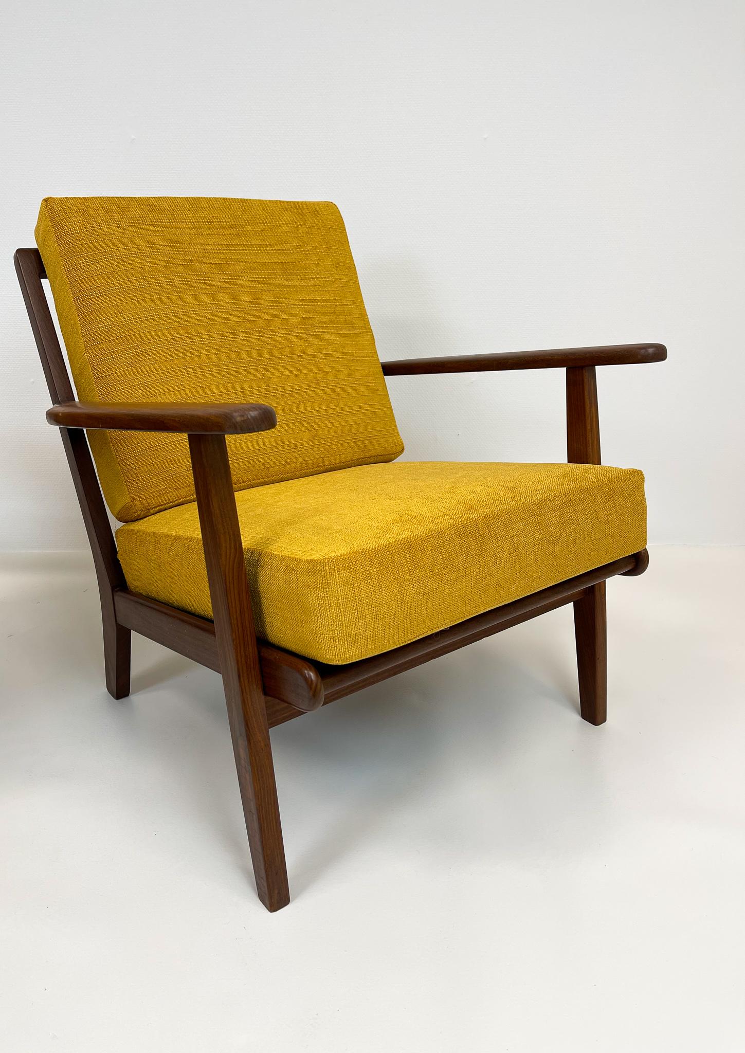 Midcentury Easy Chairs Model Ge-88 Massive Teak Wood GETAMA, Denmark, 1960s 4