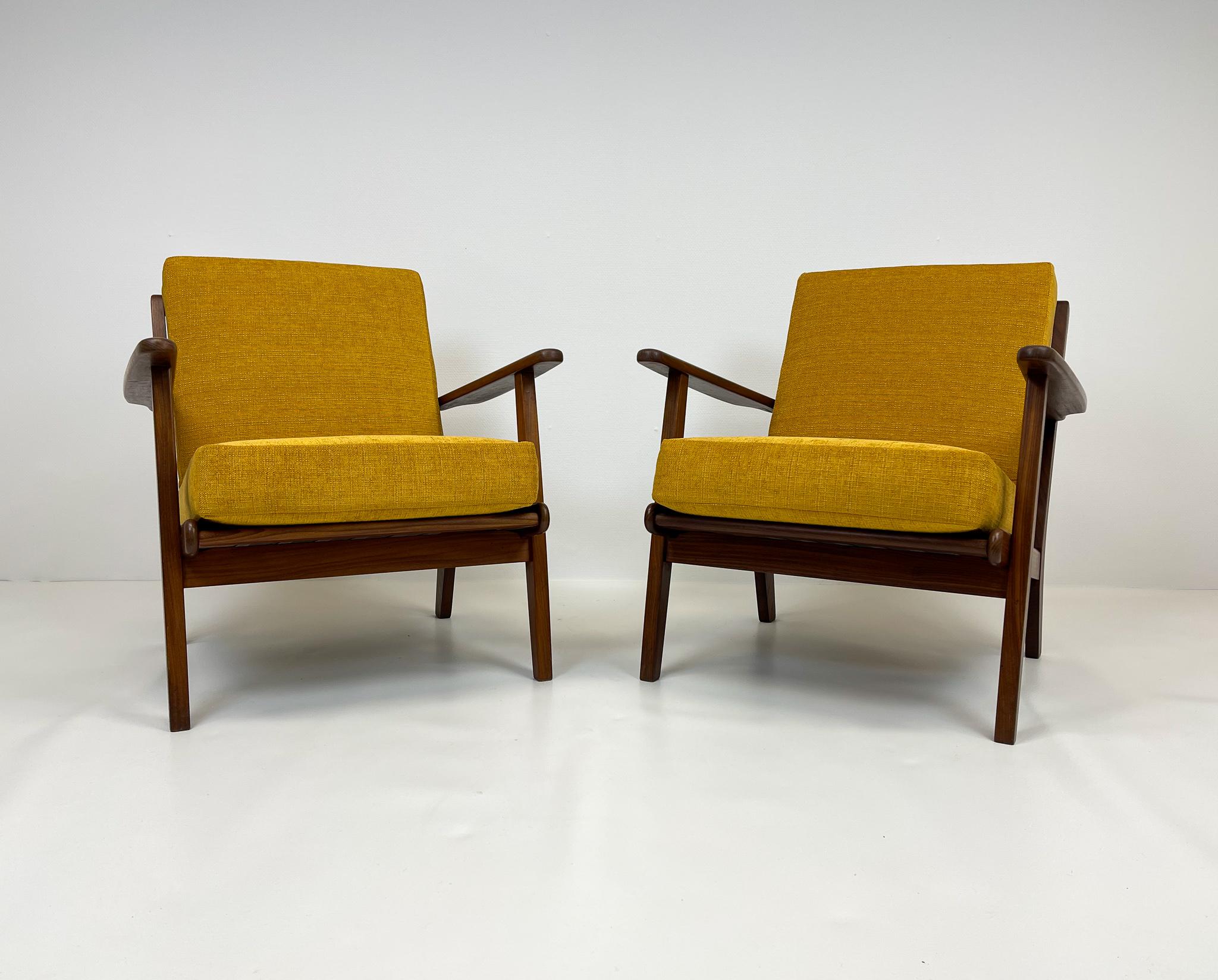 Mid-Century Modern Midcentury Easy Chairs Model Ge-88 Massive Teak Wood GETAMA, Denmark, 1960s