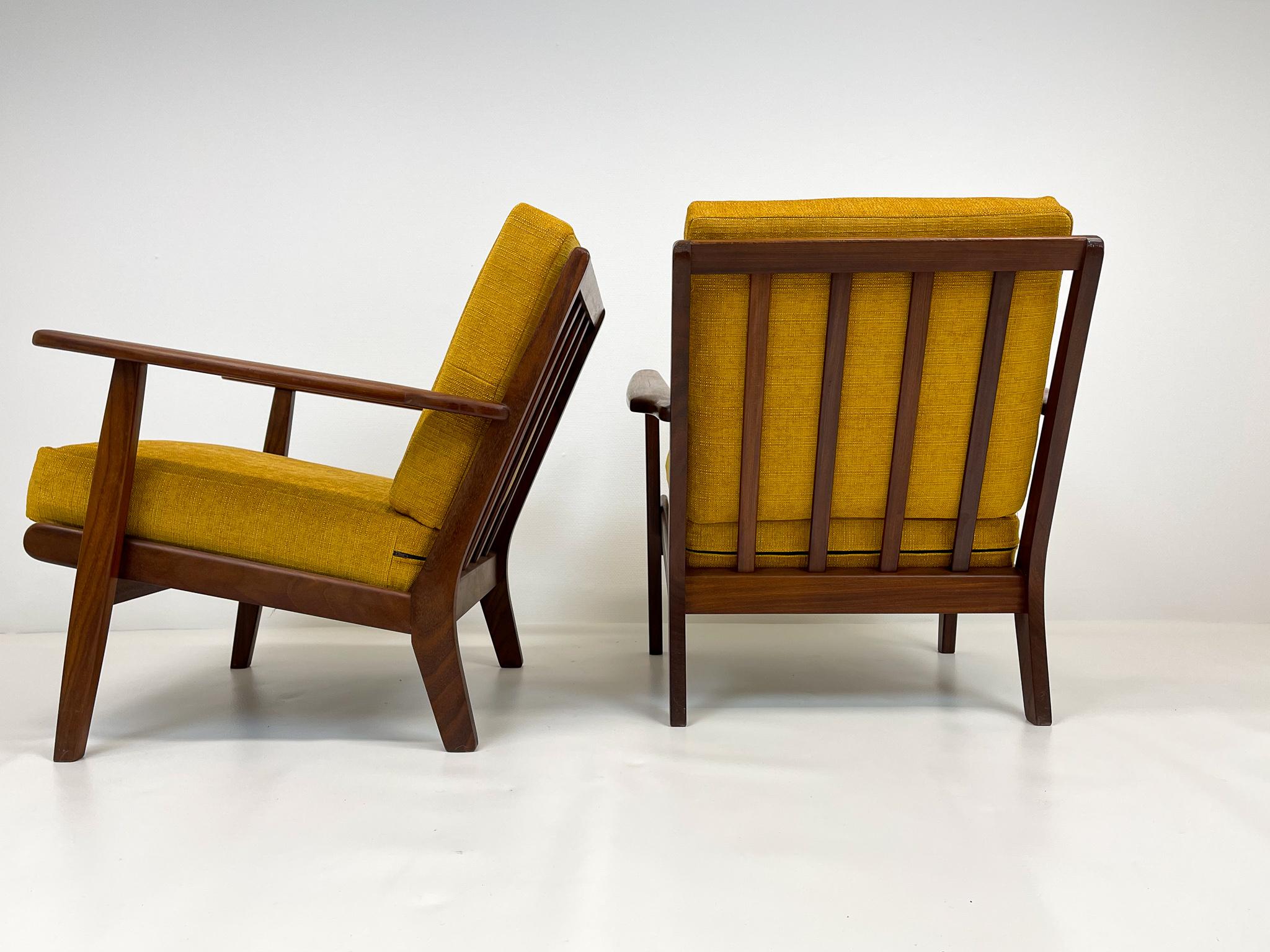 Fabric Midcentury Easy Chairs Model Ge-88 Massive Teak Wood GETAMA, Denmark, 1960s